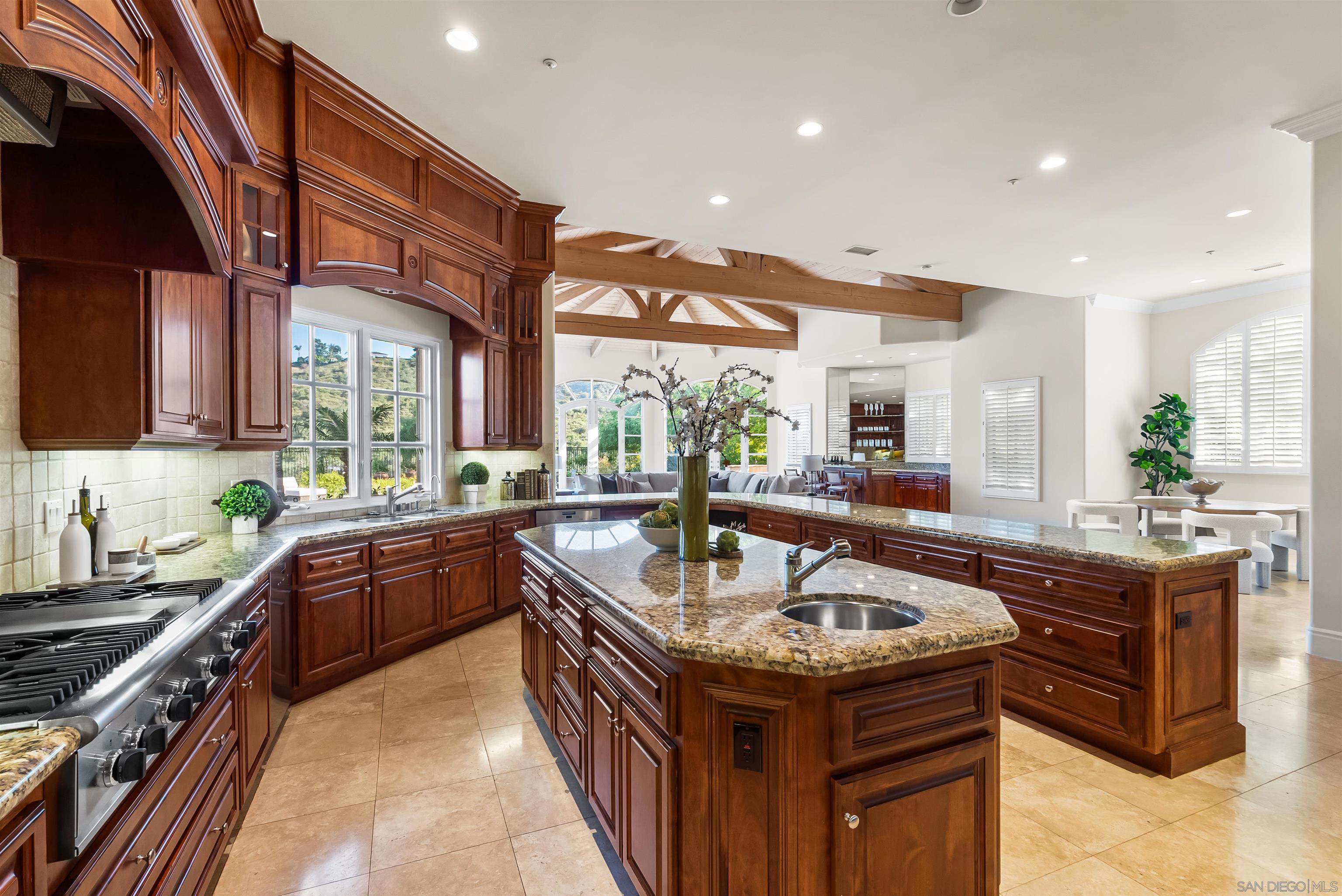 Detail Gallery Image 15 of 41 For 4695  Rancho Verde Trl, San Diego,  CA 92130 - 6 Beds | 5/1 Baths