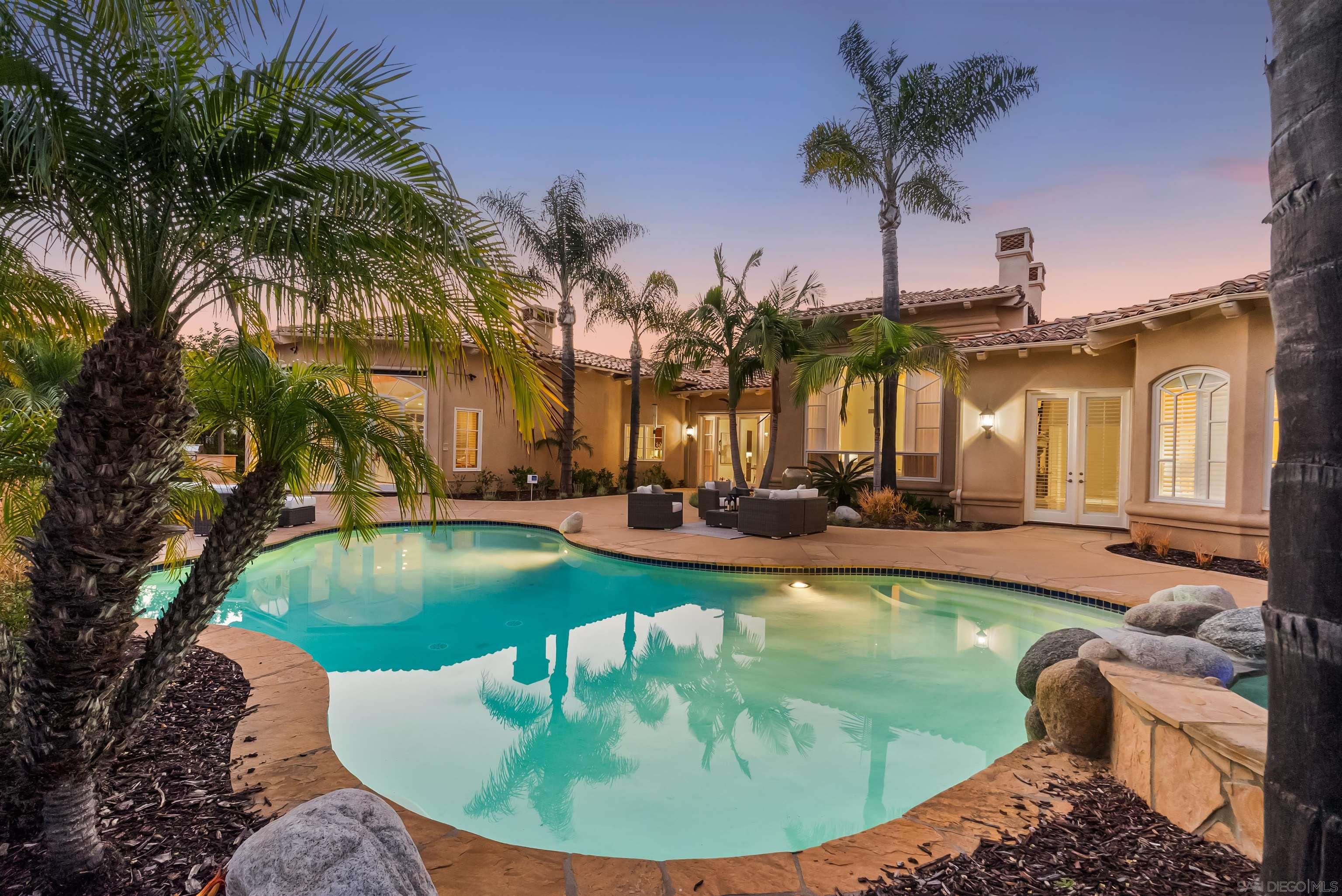 Detail Gallery Image 22 of 41 For 4695  Rancho Verde Trl, San Diego,  CA 92130 - 6 Beds | 5/1 Baths