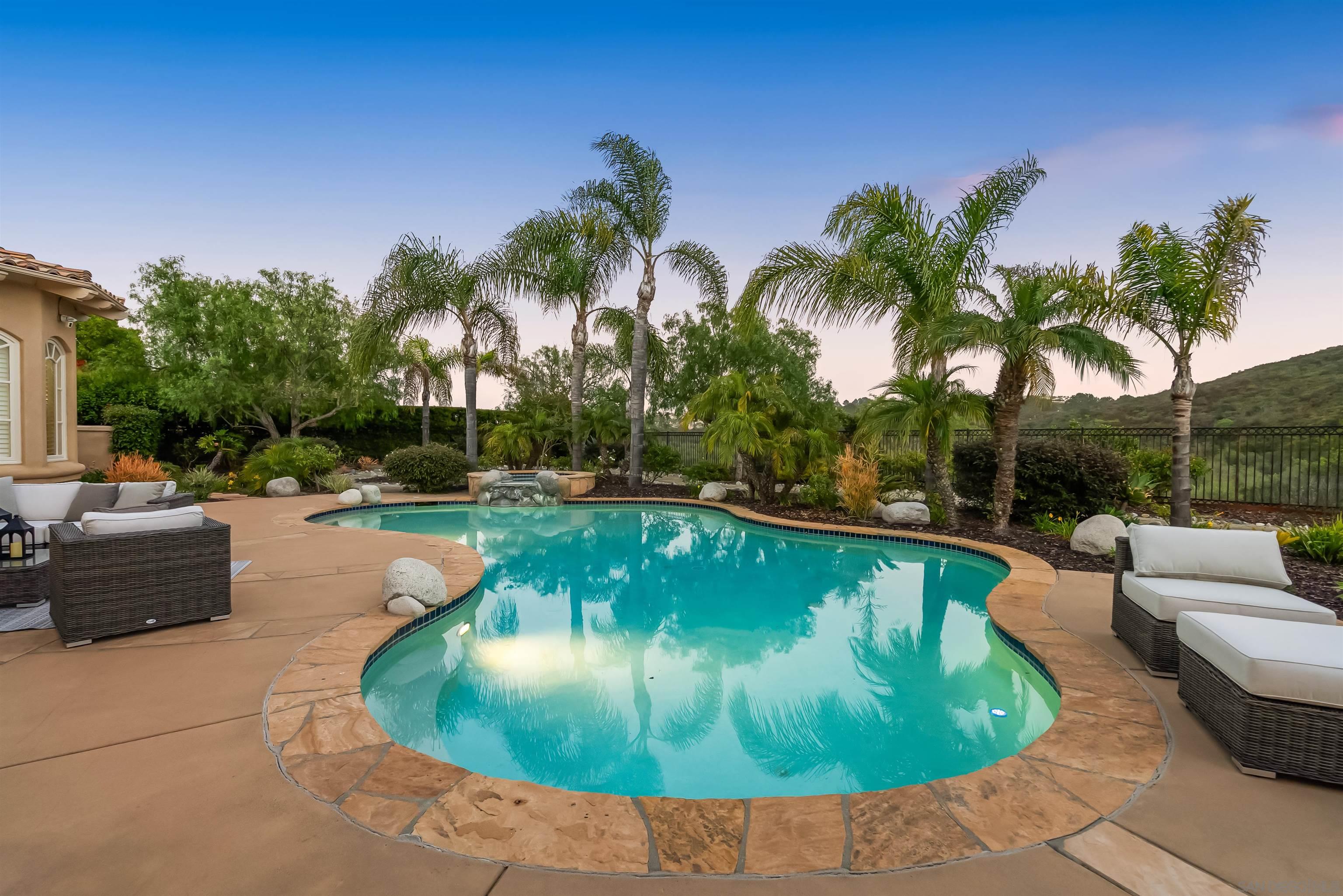 Detail Gallery Image 39 of 41 For 4695  Rancho Verde Trl, San Diego,  CA 92130 - 6 Beds | 5/1 Baths