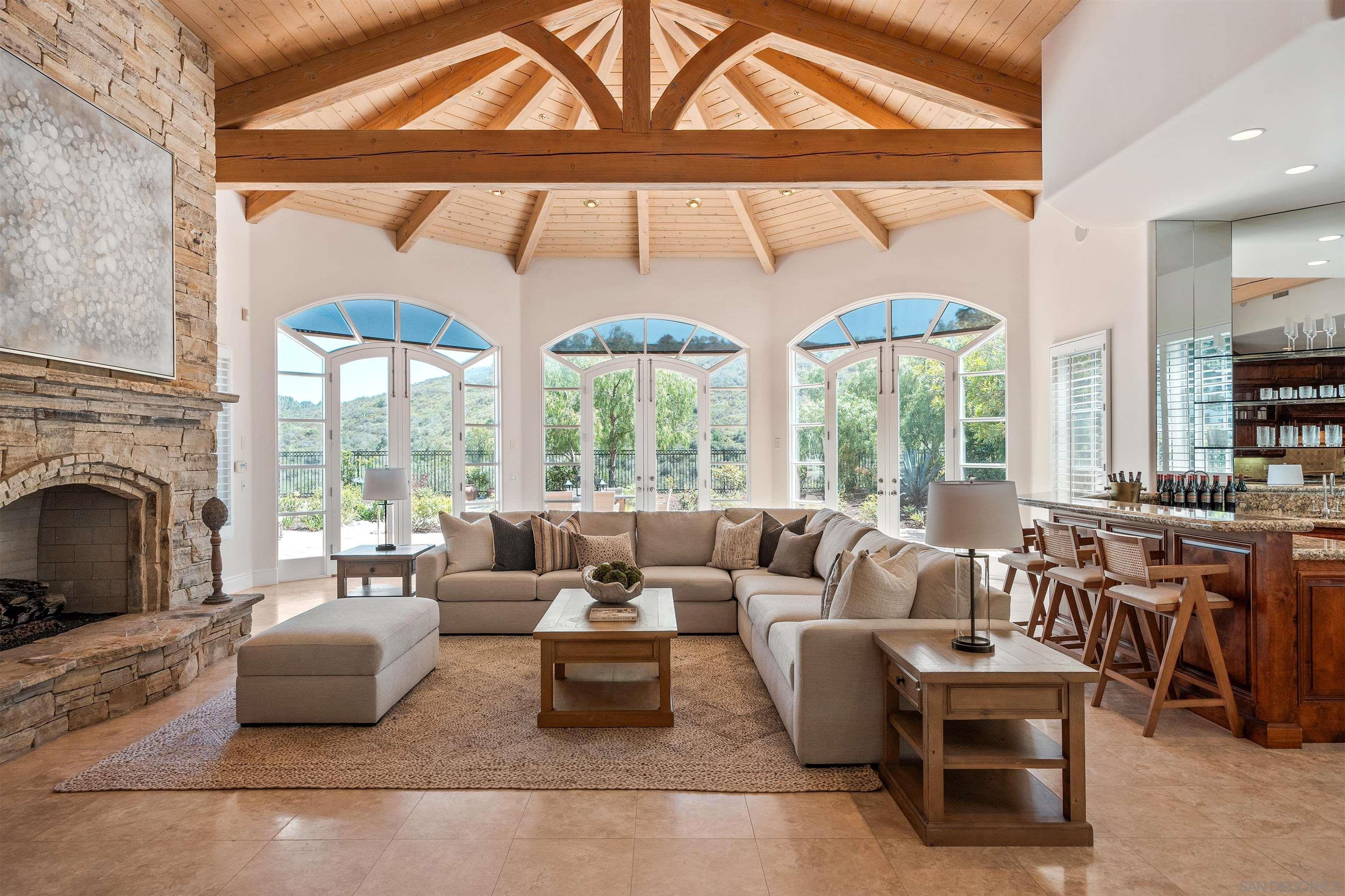 Detail Gallery Image 5 of 41 For 4695  Rancho Verde Trl, San Diego,  CA 92130 - 6 Beds | 5/1 Baths