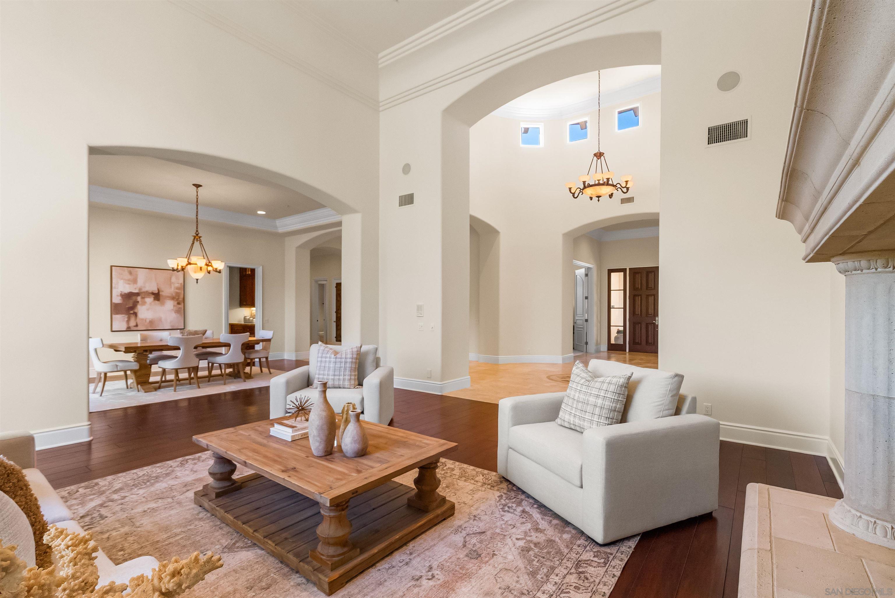 Detail Gallery Image 8 of 41 For 4695  Rancho Verde Trl, San Diego,  CA 92130 - 6 Beds | 5/1 Baths