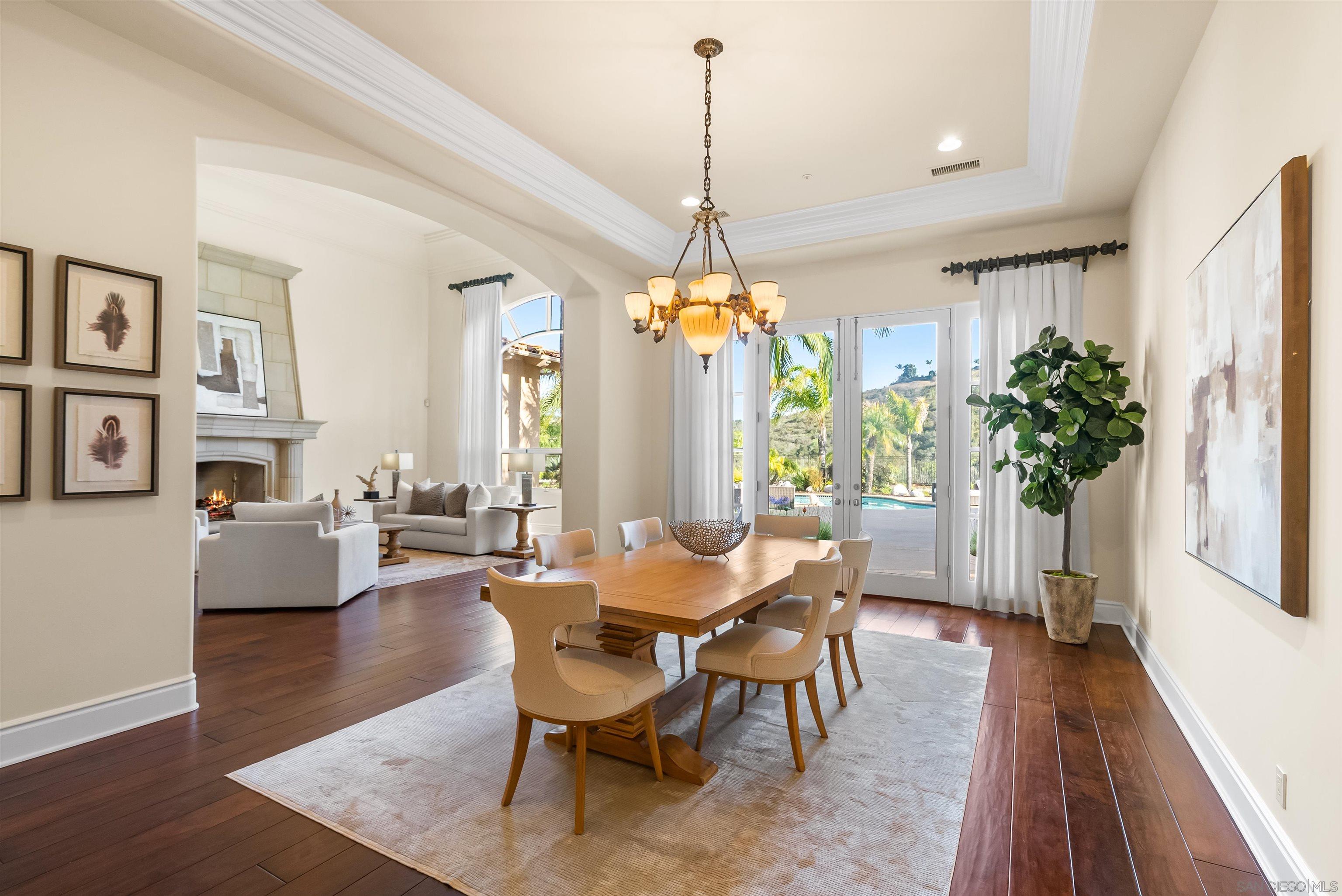 Detail Gallery Image 9 of 41 For 4695  Rancho Verde Trl, San Diego,  CA 92130 - 6 Beds | 5/1 Baths