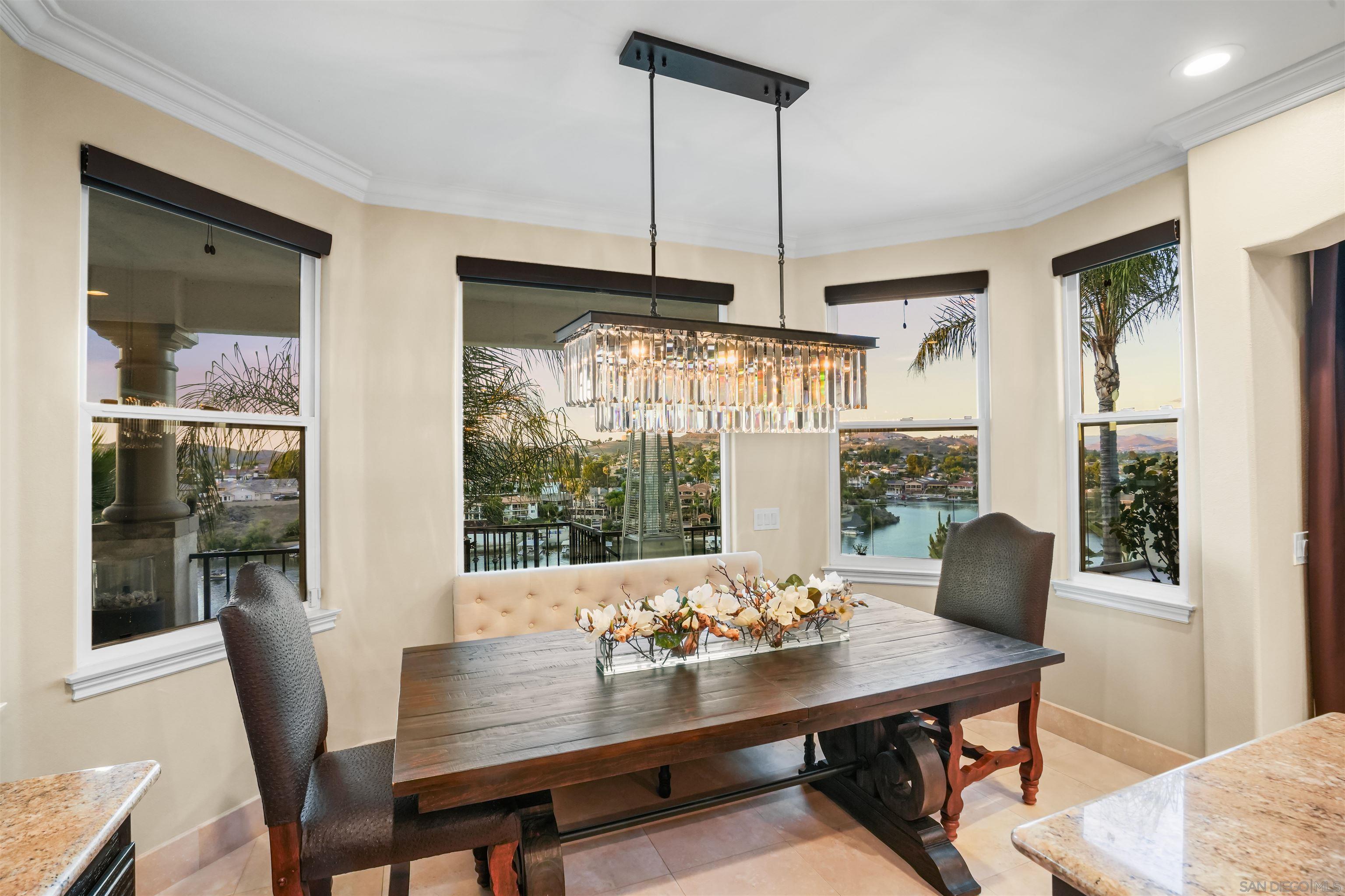 Detail Gallery Image 13 of 41 For 22590  Canyon Lake Drive South, Sun City,  CA 92587 - 5 Beds | 2/1 Baths