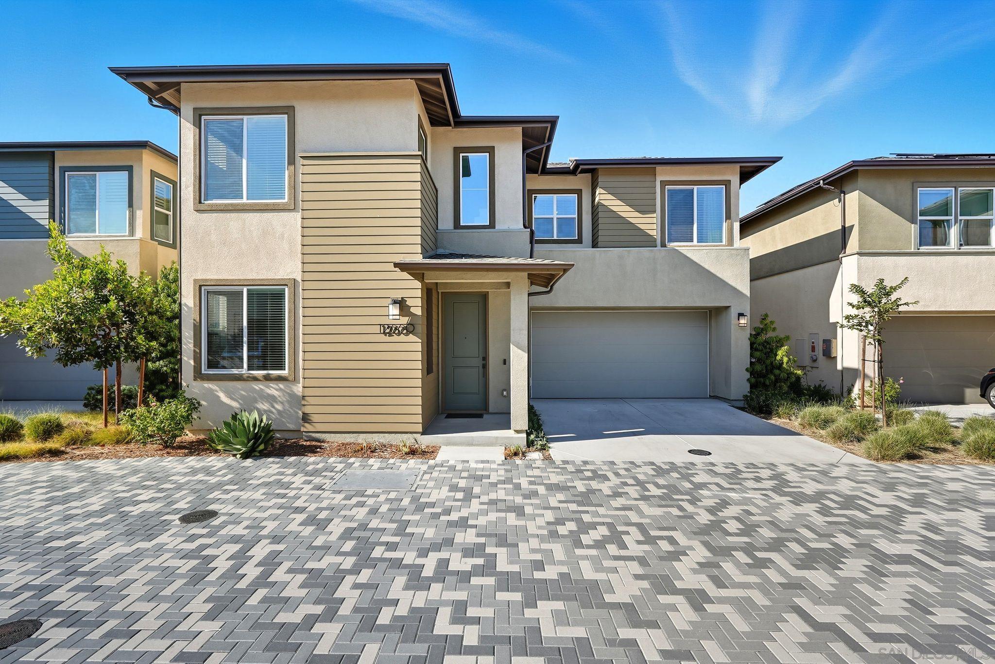 Front Image Thumbnail for SD250039243