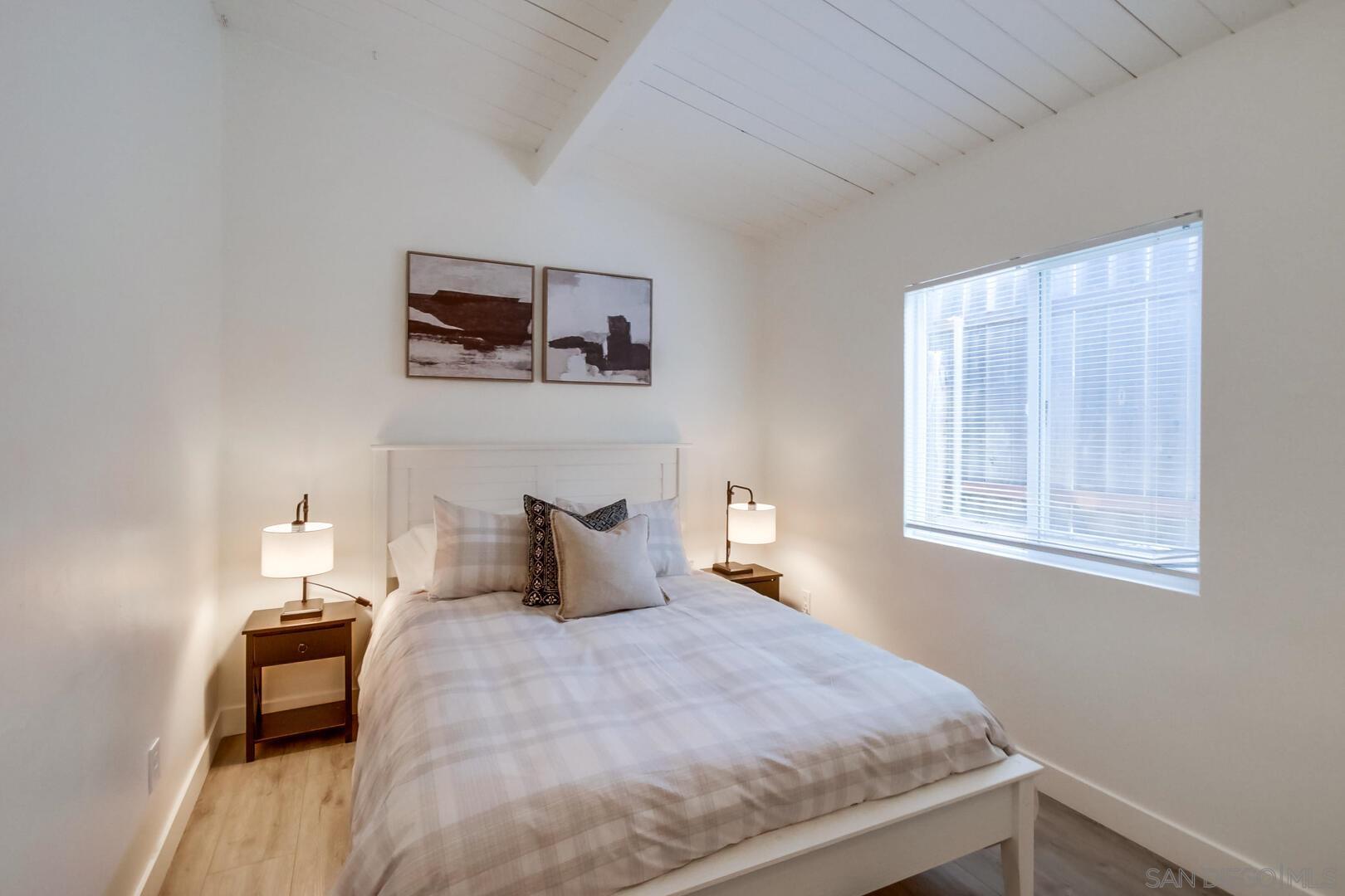 Detail Gallery Image 9 of 30 For 4114  Fond Du Lac Ave, San Diego,  CA 92117 - 2 Beds | 1 Baths