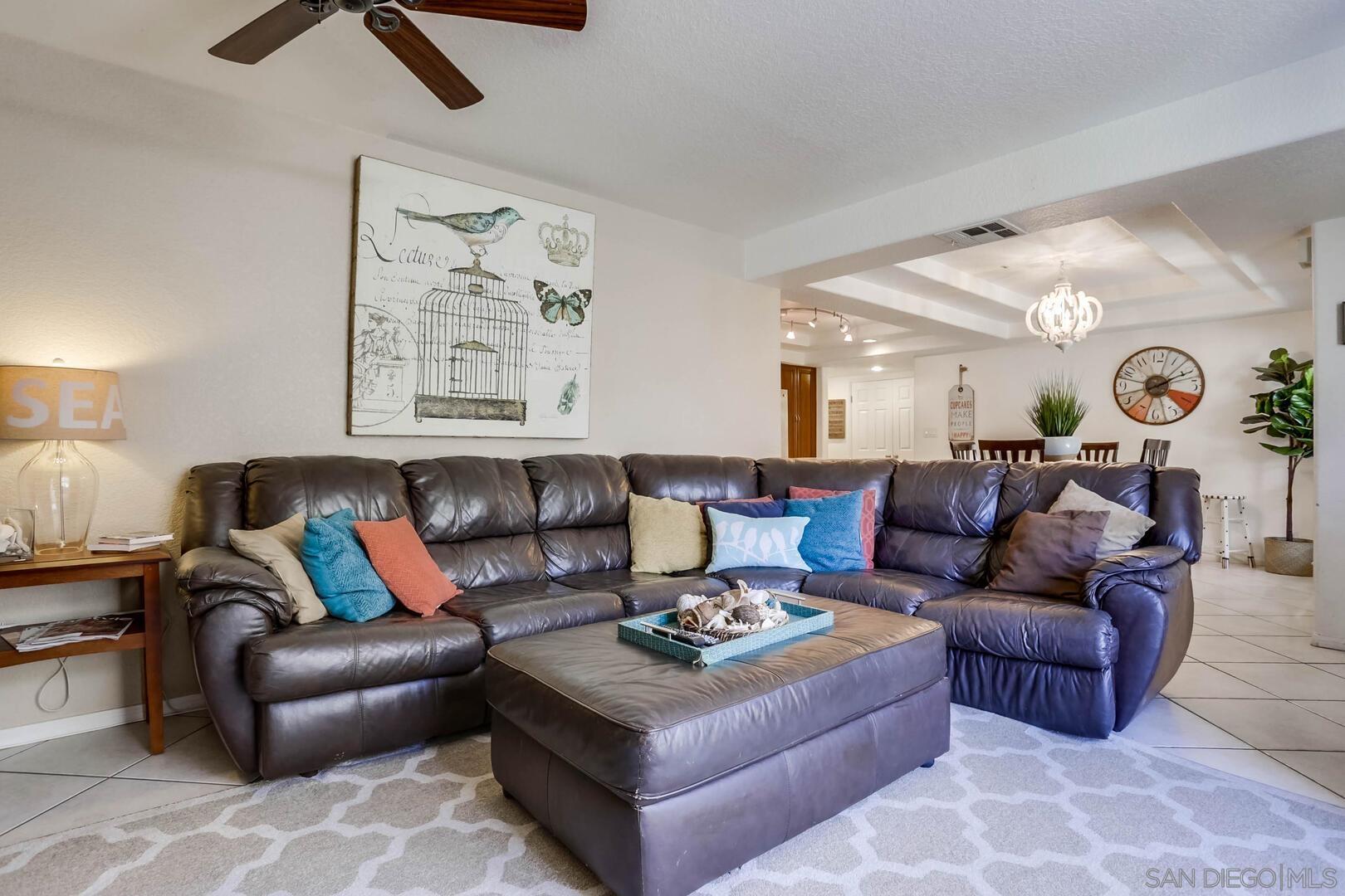 Detail Gallery Image 6 of 23 For 807  Devon Ct, San Diego,  CA 92109 - 2 Beds | 2 Baths