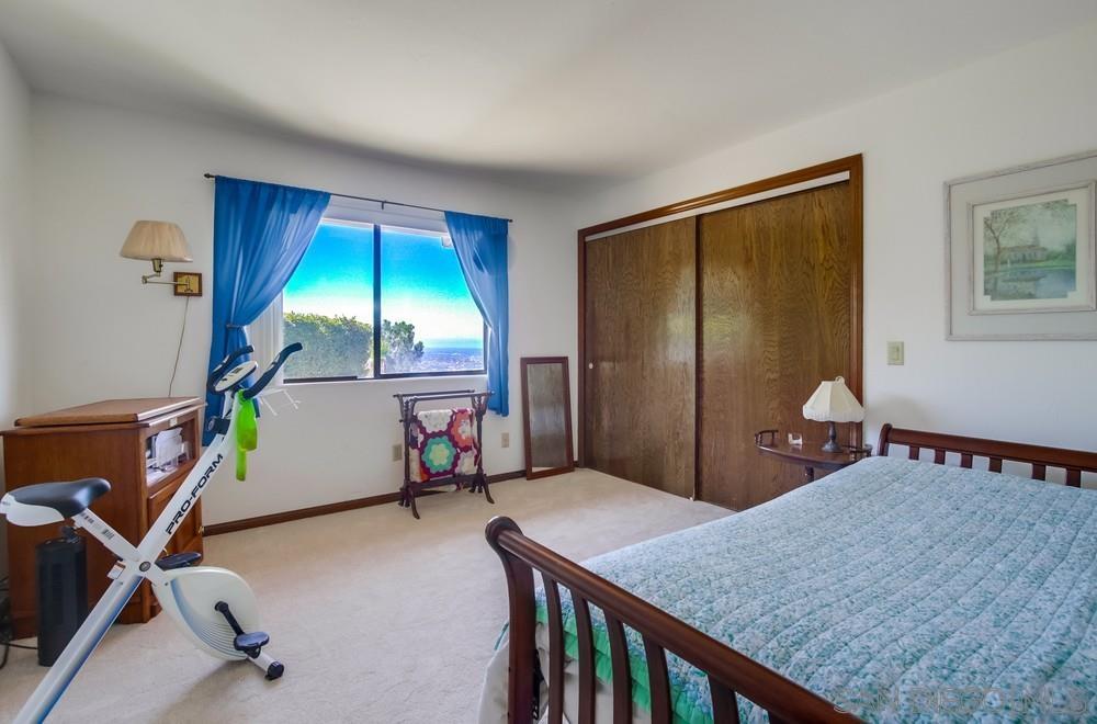 Detail Gallery Image 38 of 56 For 4742  Mount Helix Drive, La Mesa,  CA 91941 - 4 Beds | 3 Baths