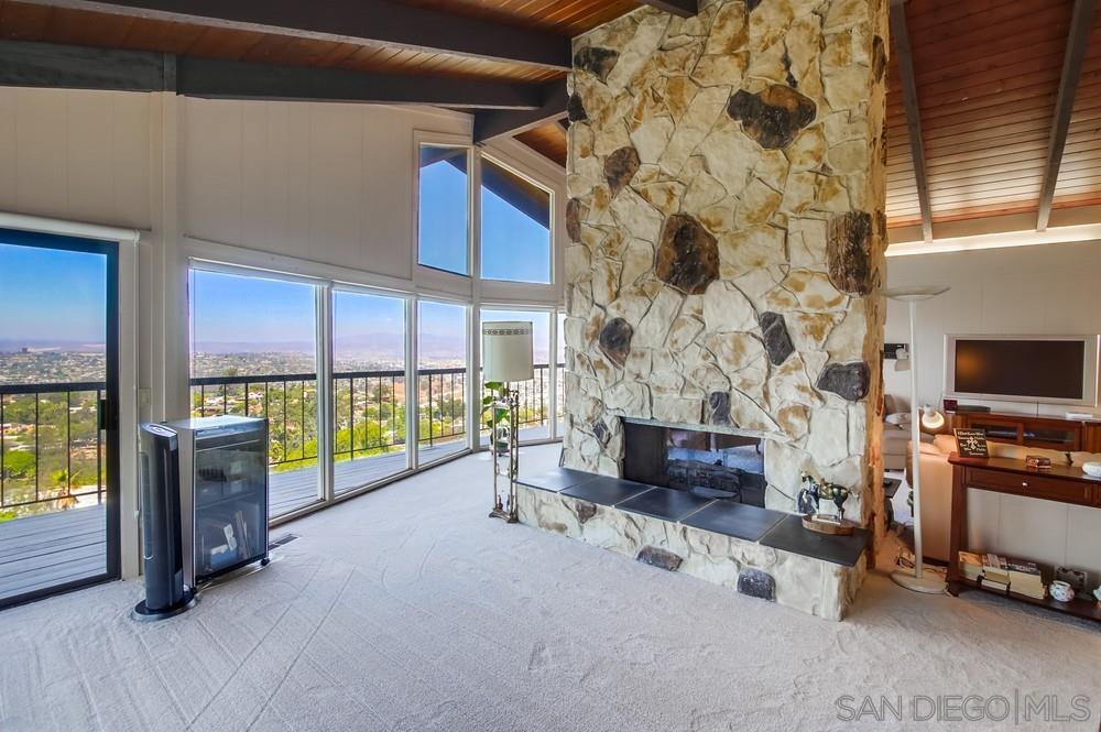 Detail Gallery Image 10 of 56 For 4742  Mount Helix Drive, La Mesa,  CA 91941 - 4 Beds | 3 Baths