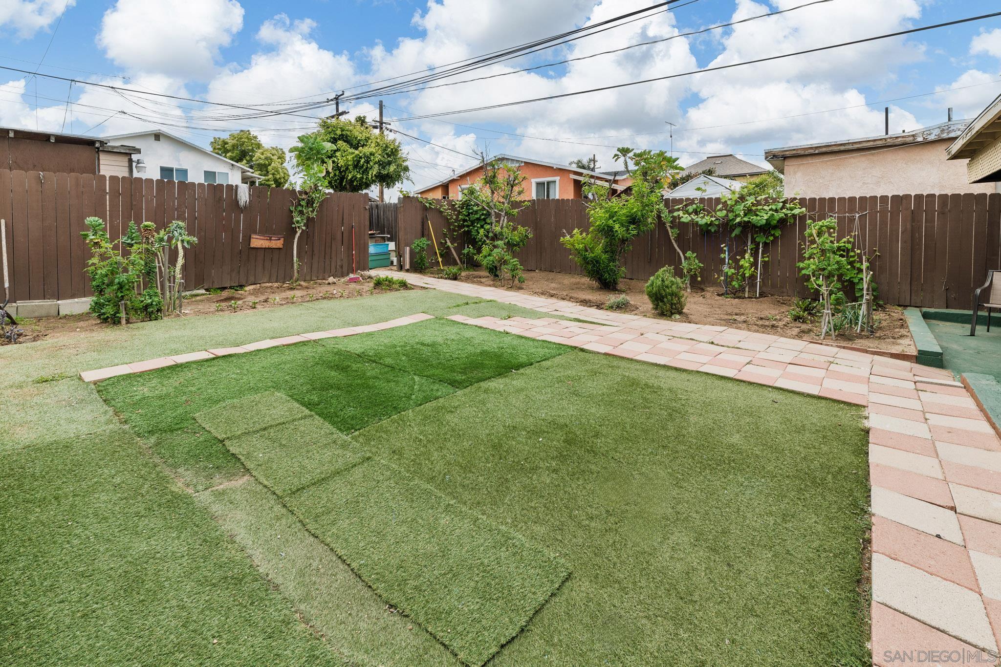 Detail Gallery Image 23 of 36 For 2925  Franklin Ave, San Diego,  CA 92113 - 6 Beds | 4 Baths