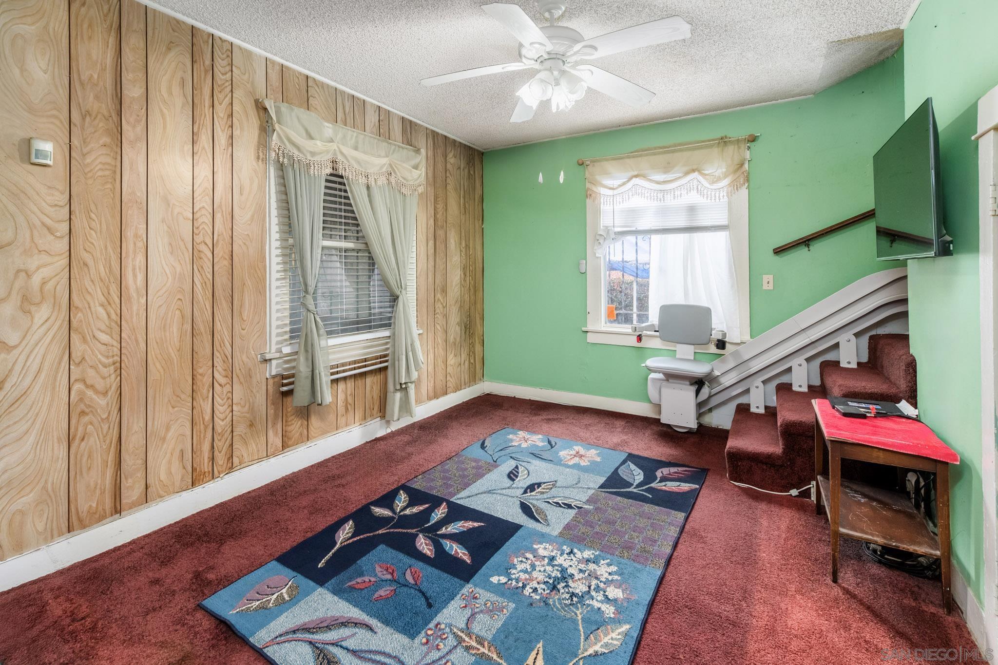 Detail Gallery Image 5 of 36 For 2925  Franklin Ave, San Diego,  CA 92113 - 6 Beds | 4 Baths