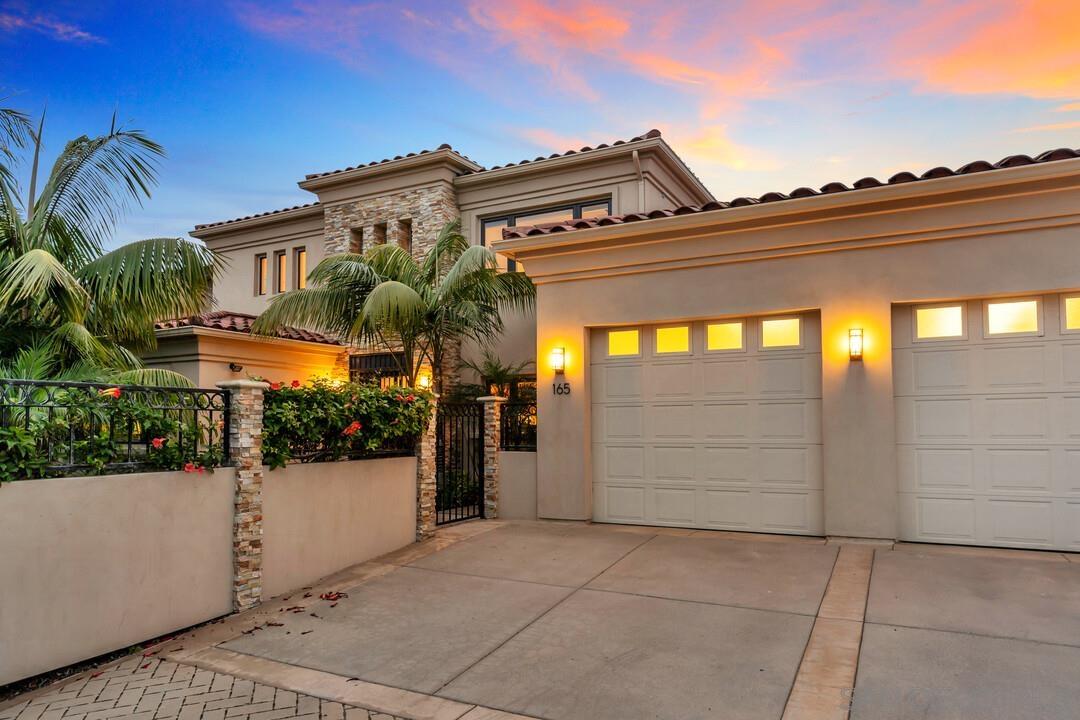 Front Image Thumbnail for SD250039408