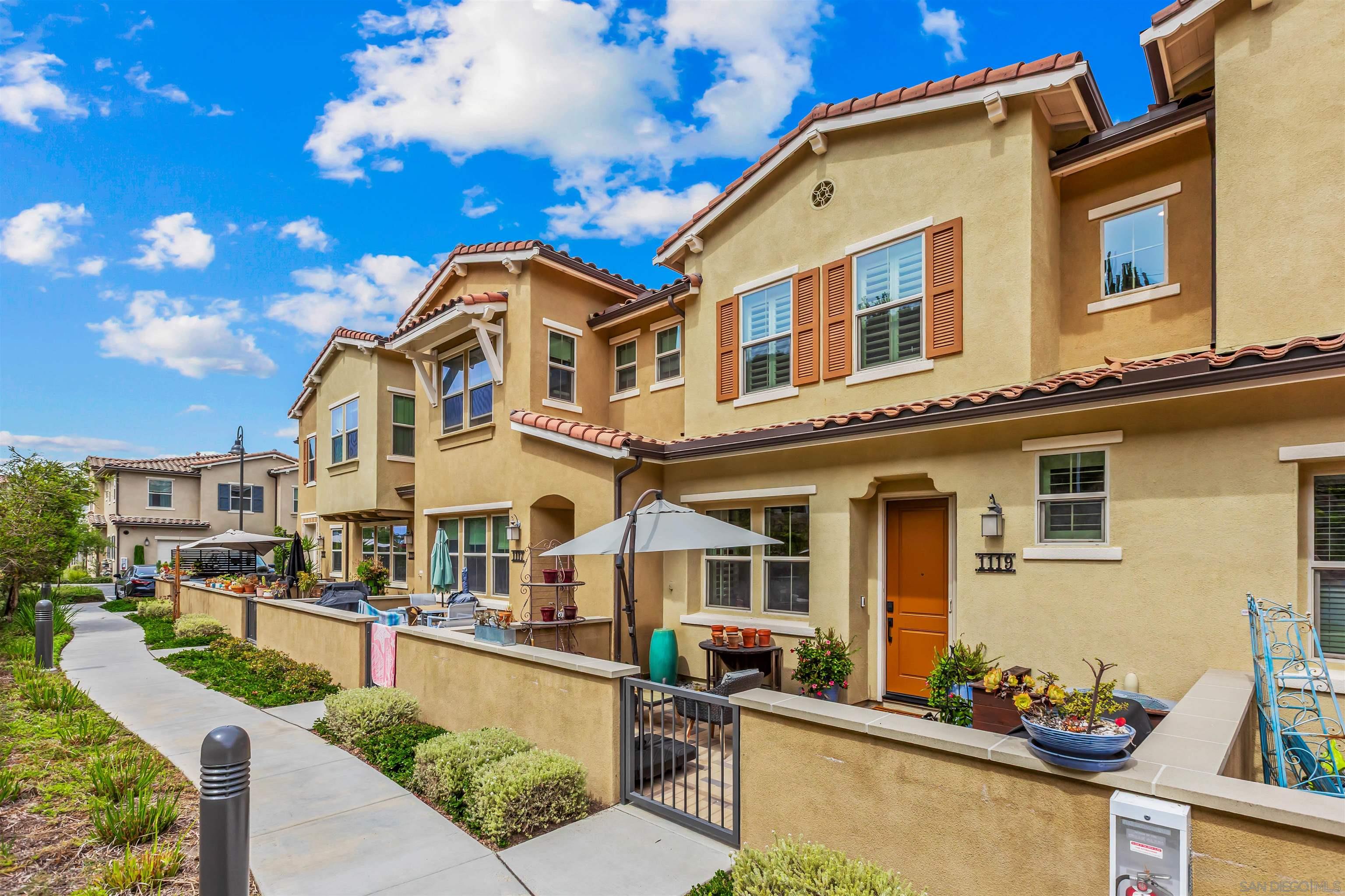 Front Image Thumbnail for SD250039415