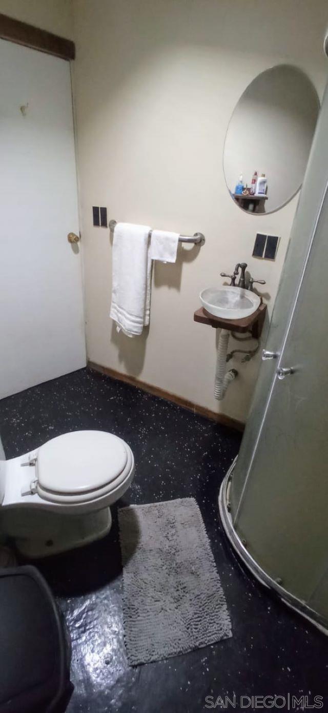 Detail Gallery Image 13 of 24 For , –,  CA 99999 - – Beds | – Baths