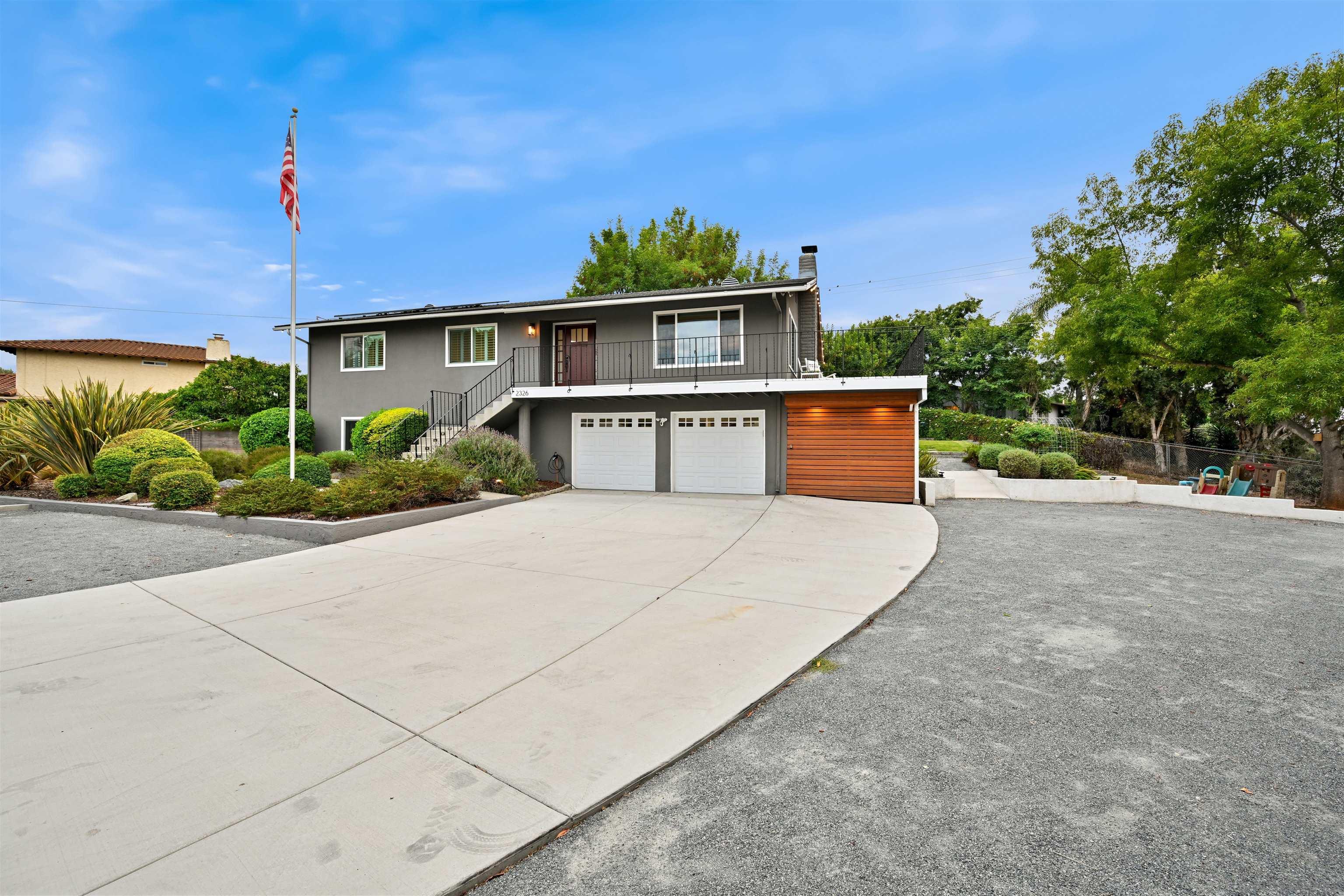 Front Image Thumbnail for SD250039458