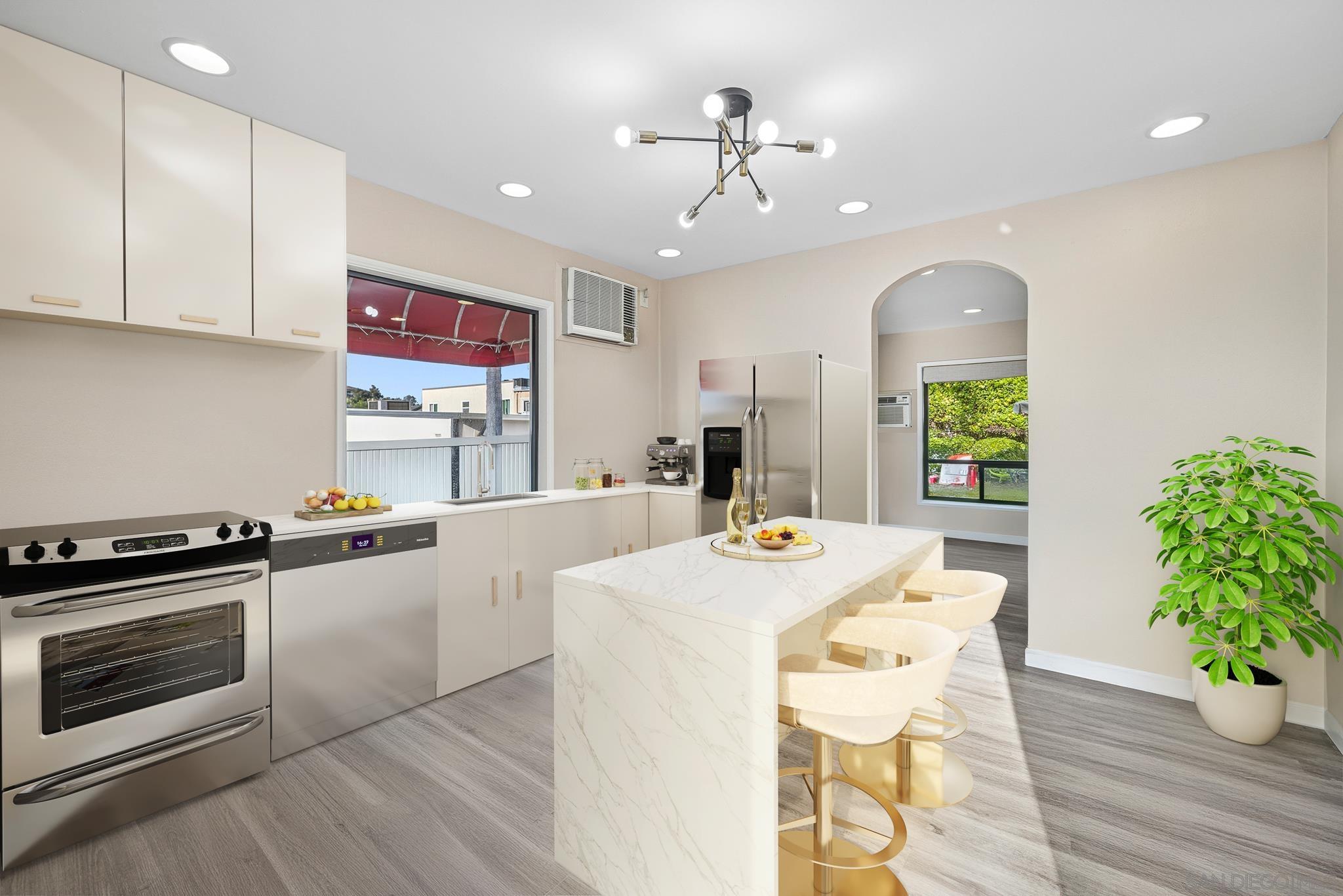 Front Image Thumbnail for SD250039461