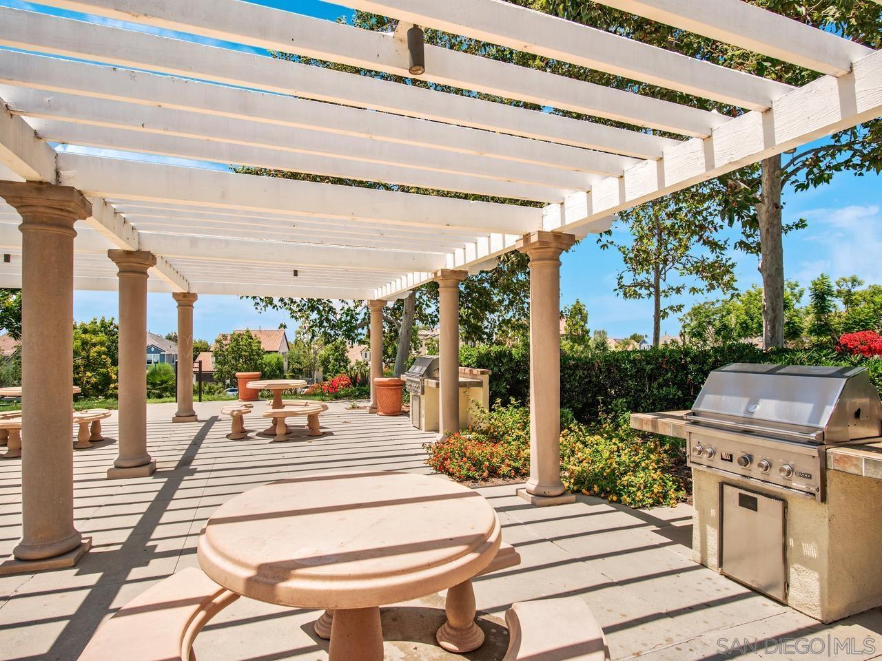 Detail Gallery Image 18 of 21 For 2676  Peppertree Way, Carlsbad,  CA 92009 - 4 Beds | 2/1 Baths