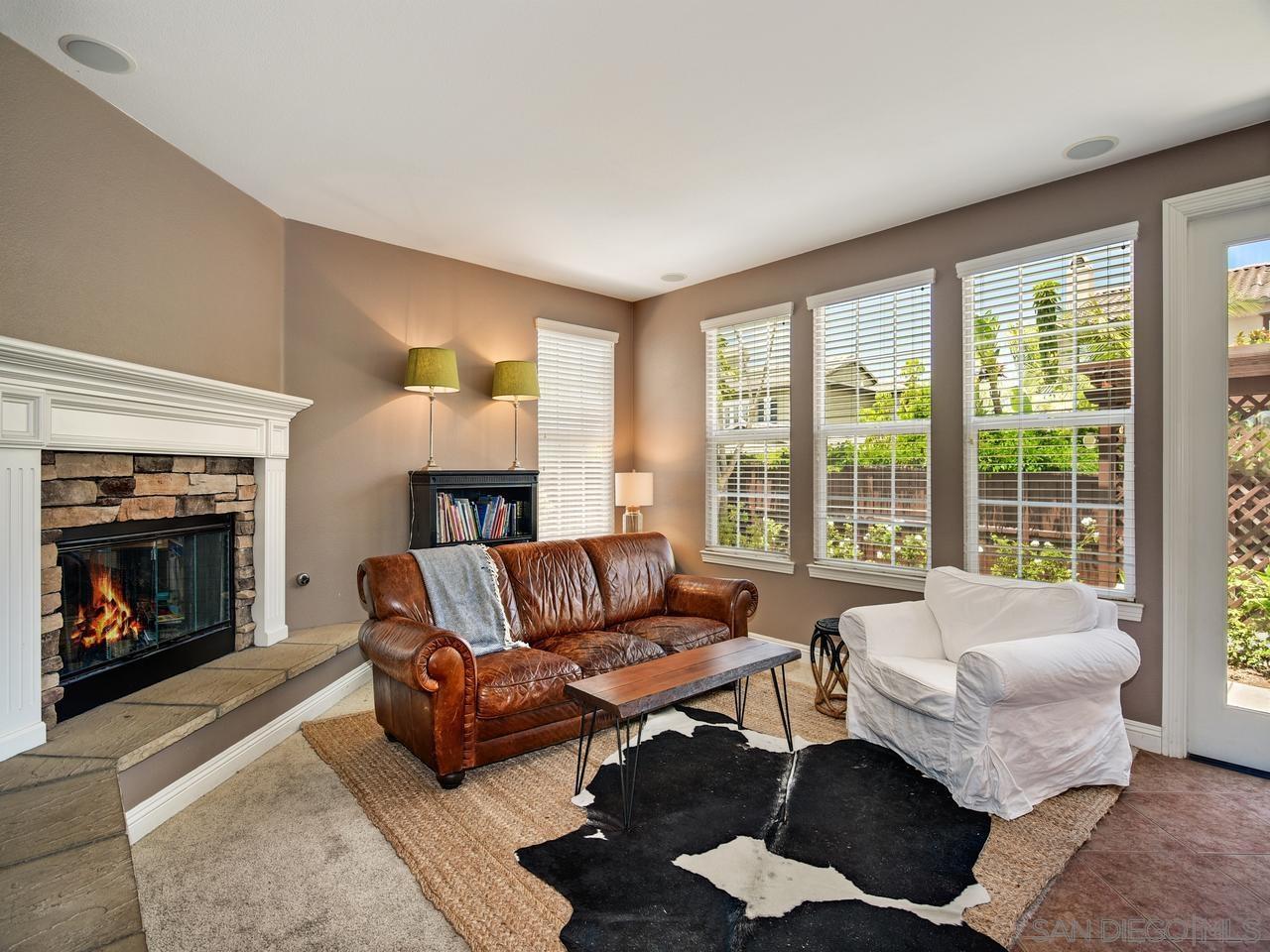 Detail Gallery Image 6 of 21 For 2676  Peppertree Way, Carlsbad,  CA 92009 - 4 Beds | 2/1 Baths