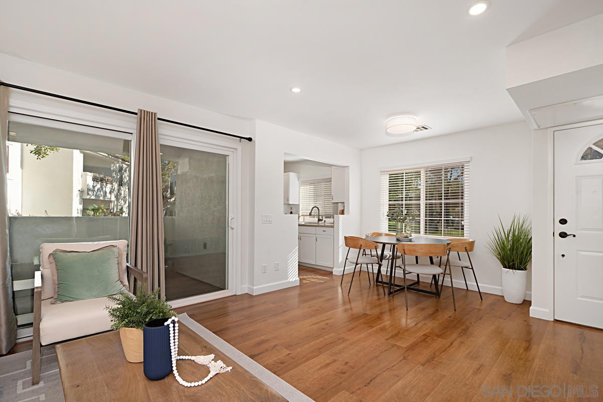 Front Image Thumbnail for SD250039515