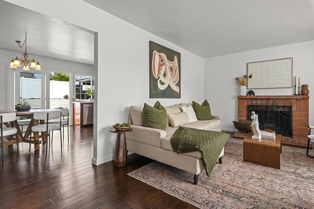 Front Image Thumbnail for SD250039520