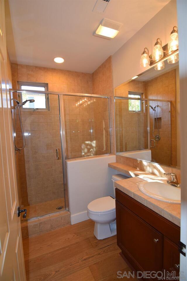 Detail Gallery Image 26 of 38 For 7567  Delfina, San Diego,  CA 92127 - 4 Beds | 4 Baths