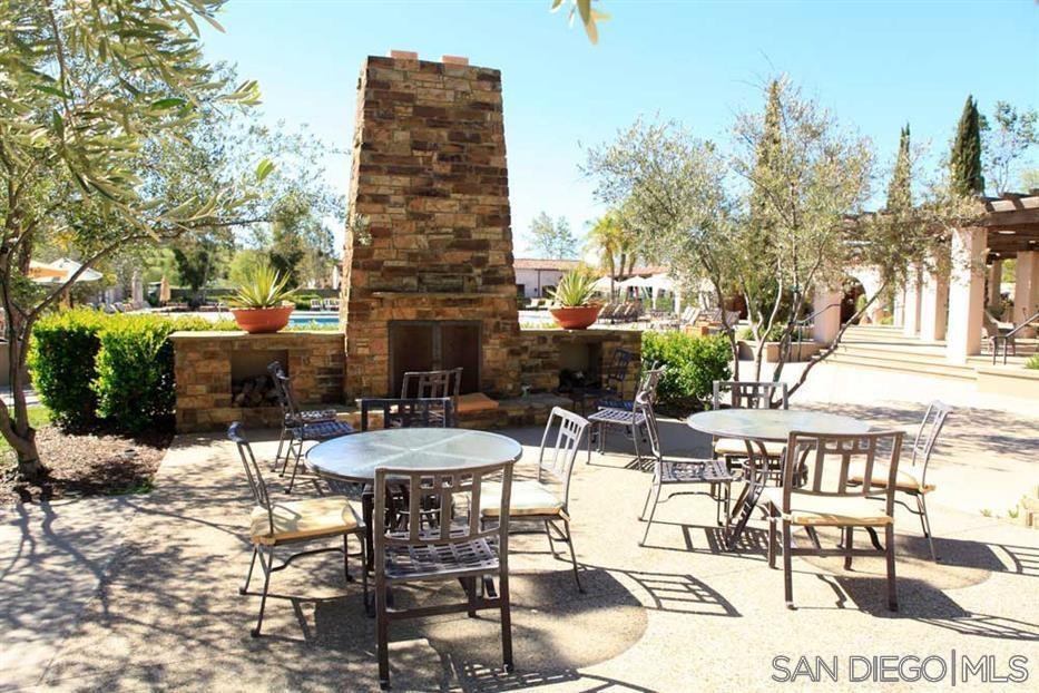 Detail Gallery Image 35 of 38 For 7567  Delfina, San Diego,  CA 92127 - 4 Beds | 4 Baths