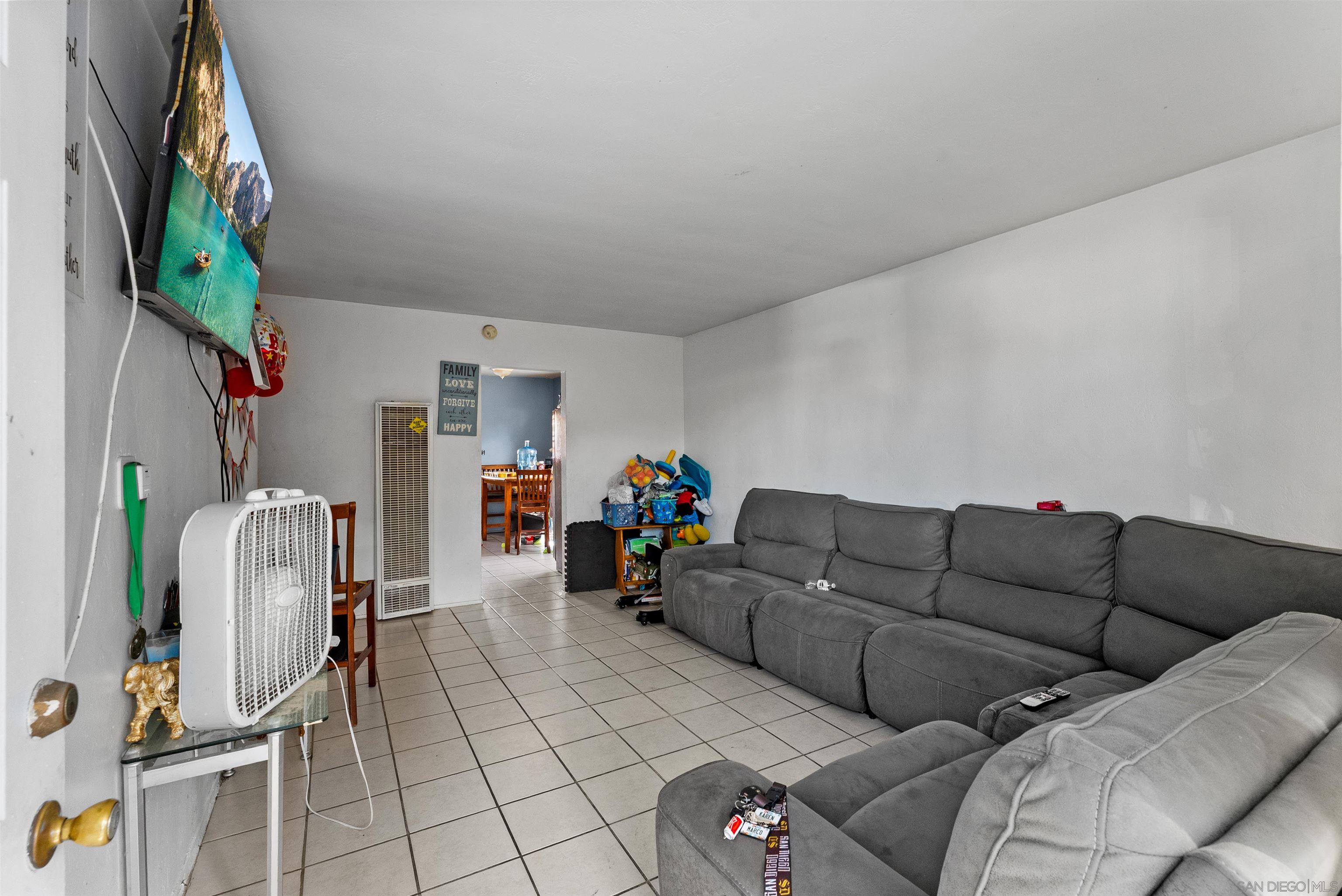 Detail Gallery Image 4 of 46 For 2673  Massachusetts Ave, Lemon Grove,  CA 91945 - – Beds | – Baths