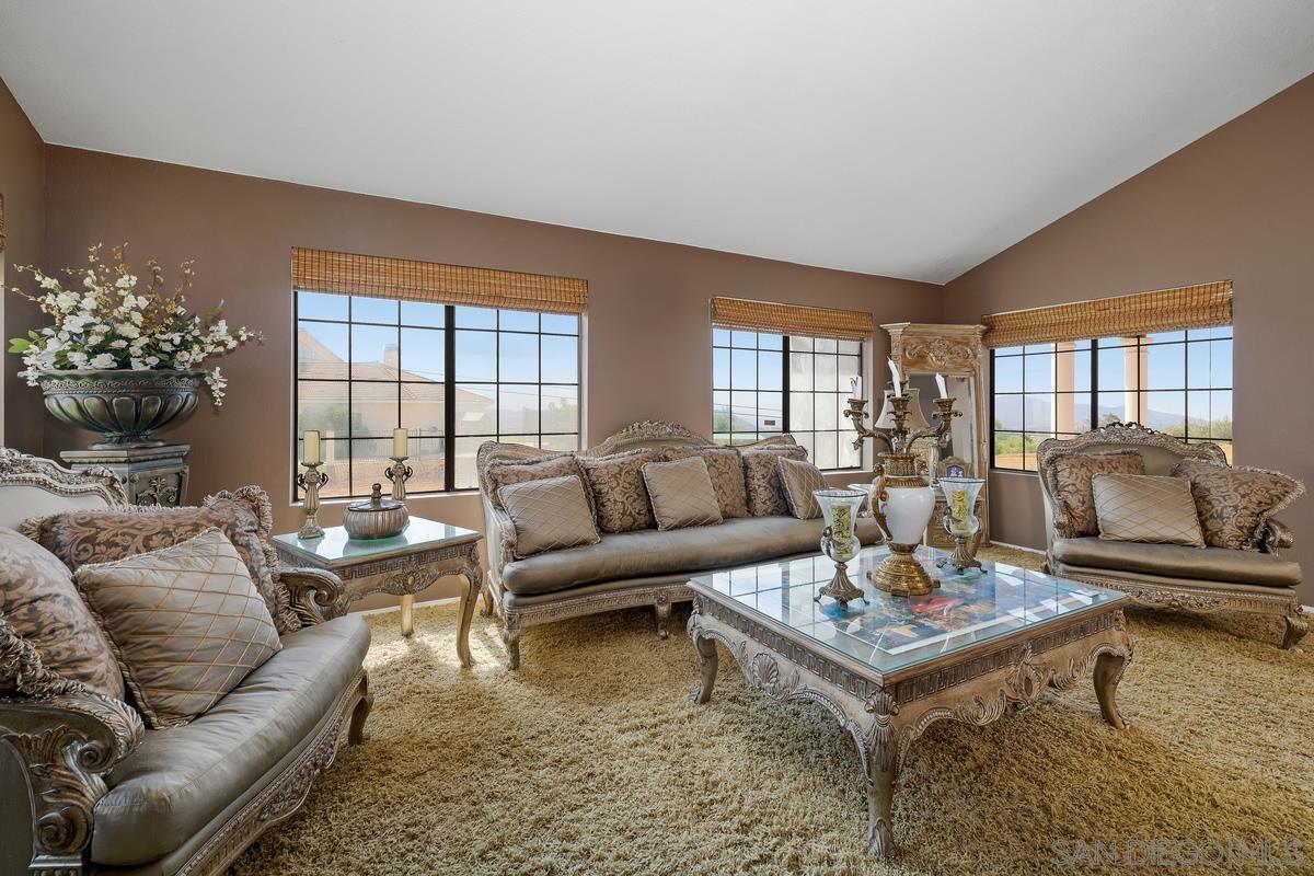 Detail Gallery Image 14 of 36 For 14650  Alkosh Rd, Jamul,  CA 91935 - 4 Beds | 4/1 Baths