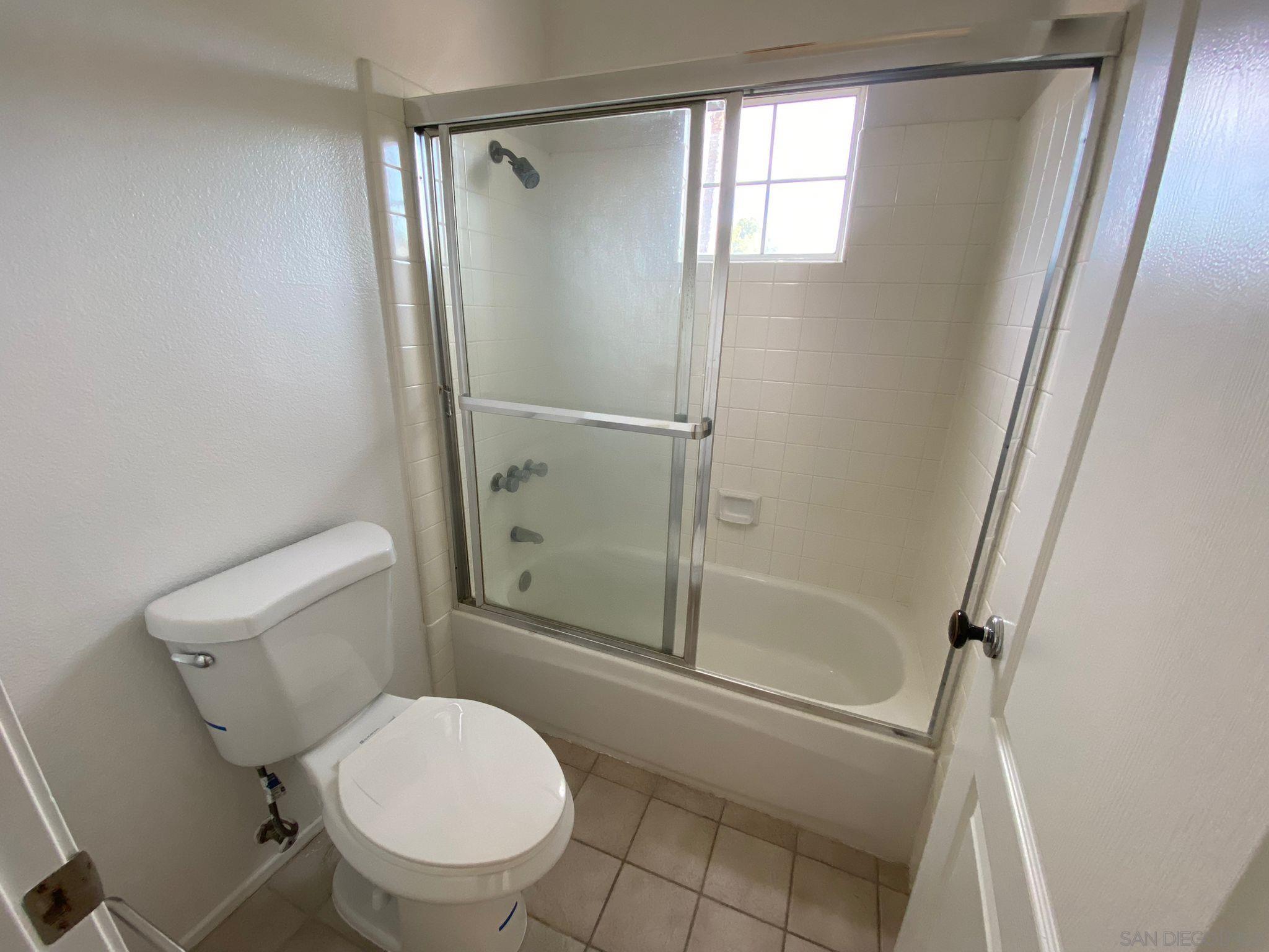 Detail Gallery Image 38 of 40 For 11664  Boulton Ave, San Diego,  CA 92128 - 4 Beds | 3 Baths