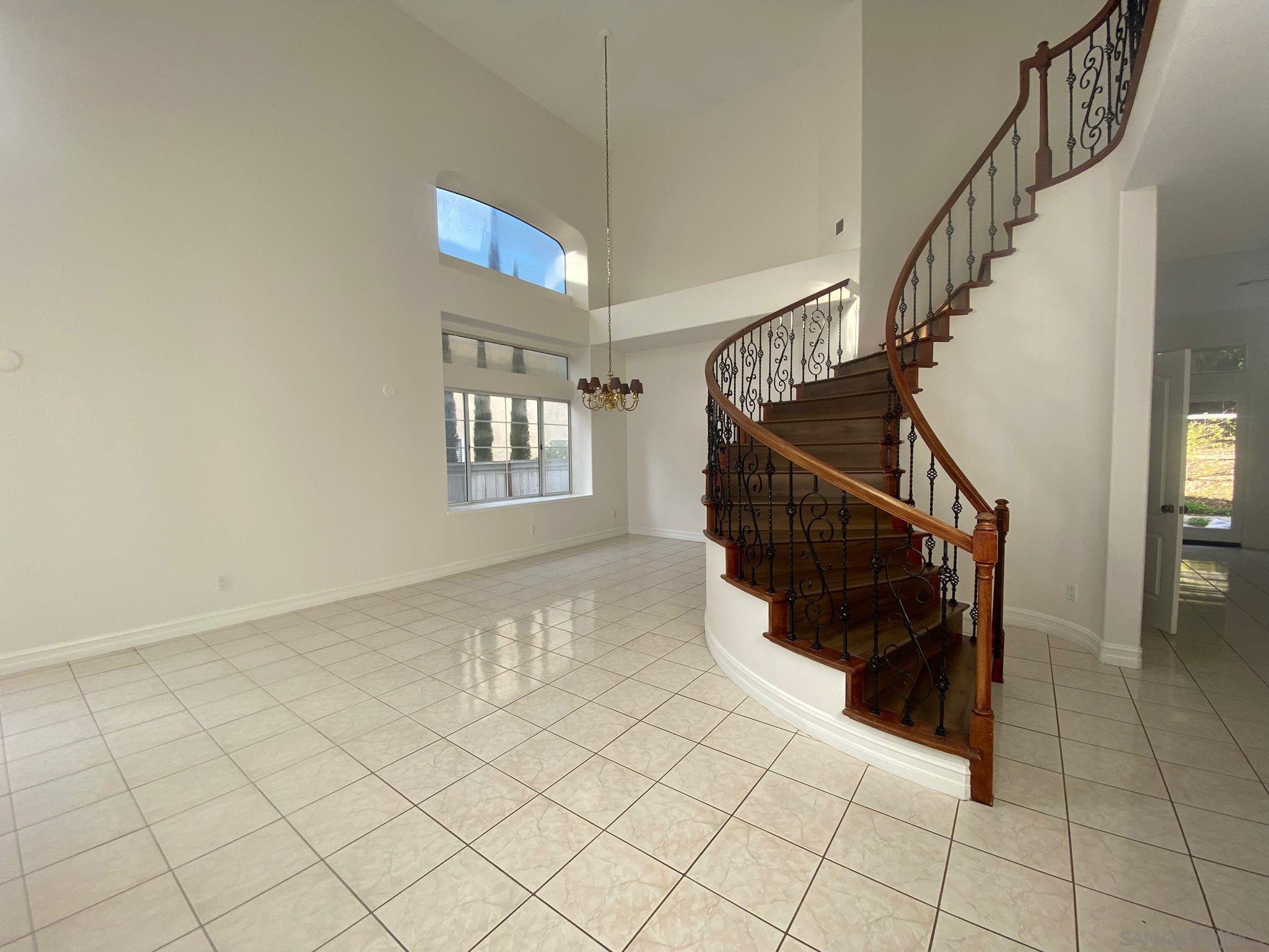 Detail Gallery Image 7 of 40 For 11664  Boulton Ave, San Diego,  CA 92128 - 4 Beds | 3 Baths