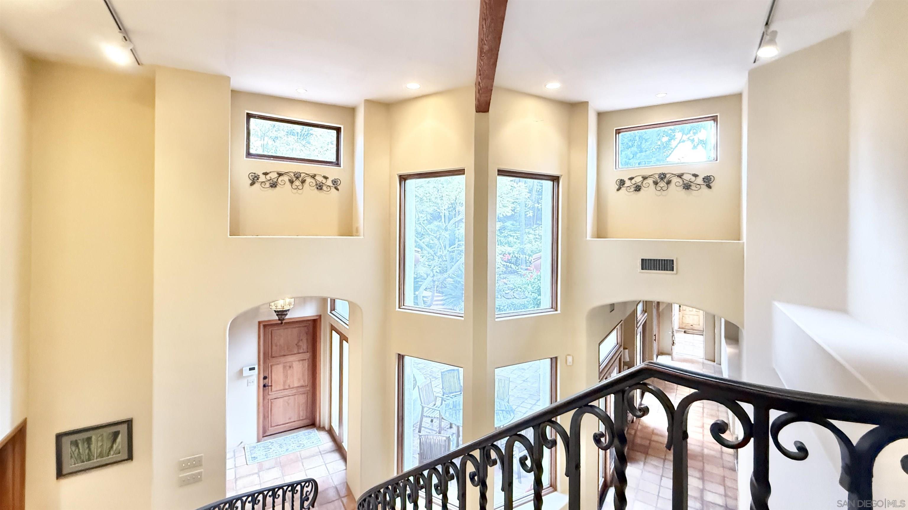 Detail Gallery Image 19 of 28 For 16722  via Lago Azul, Rancho Santa Fe,  CA 92067 - 3 Beds | 3 Baths