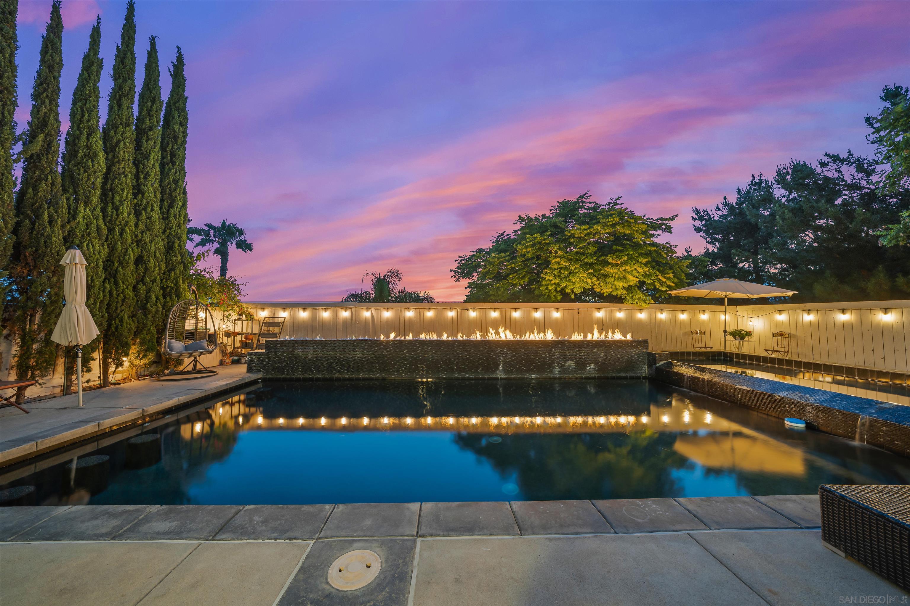 Detail Gallery Image 2 of 47 For 1238  Silver Hawk Way, Chula Vista,  CA 91915 - 6 Beds | 4 Baths