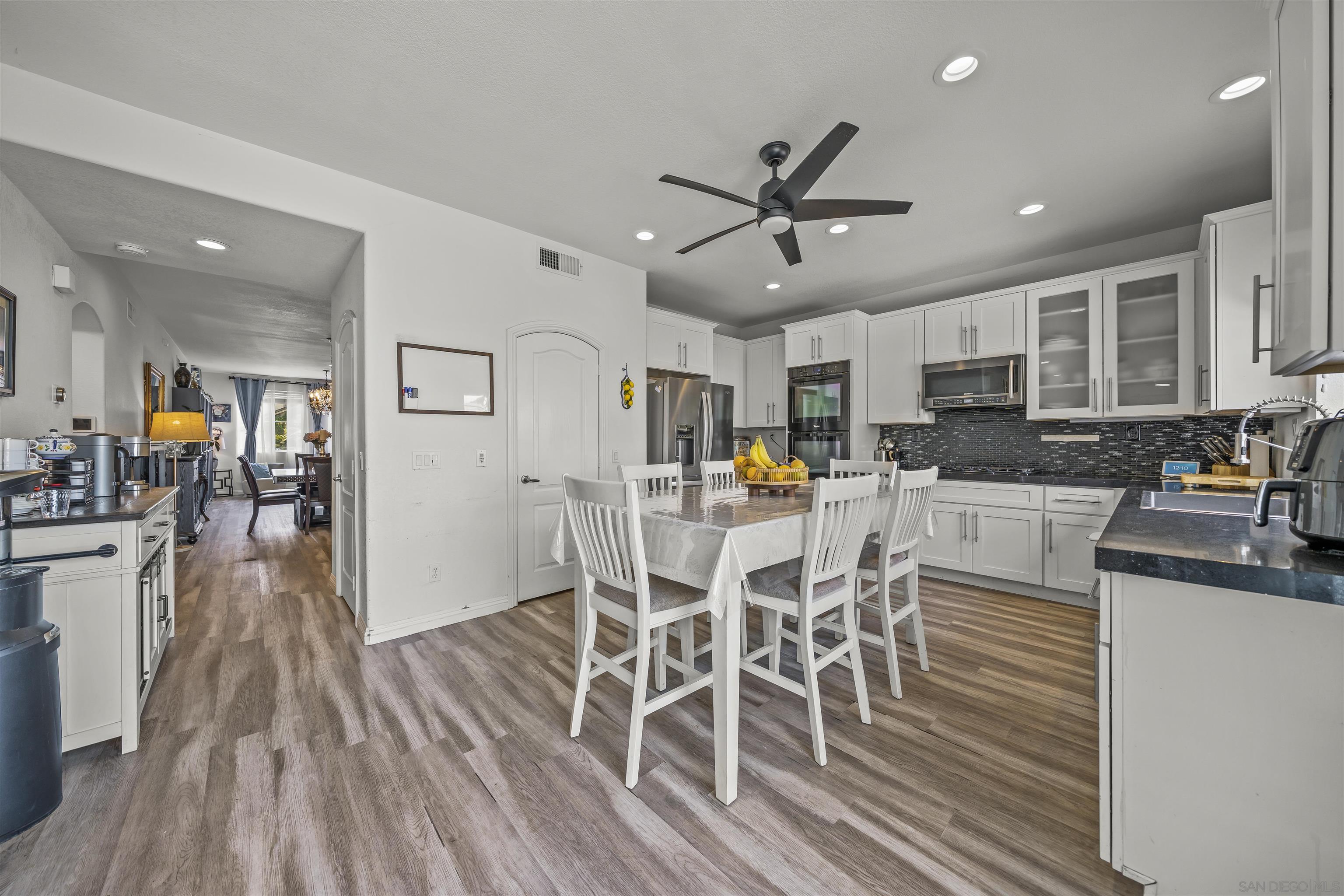 Detail Gallery Image 16 of 47 For 1238  Silver Hawk Way, Chula Vista,  CA 91915 - 6 Beds | 4 Baths