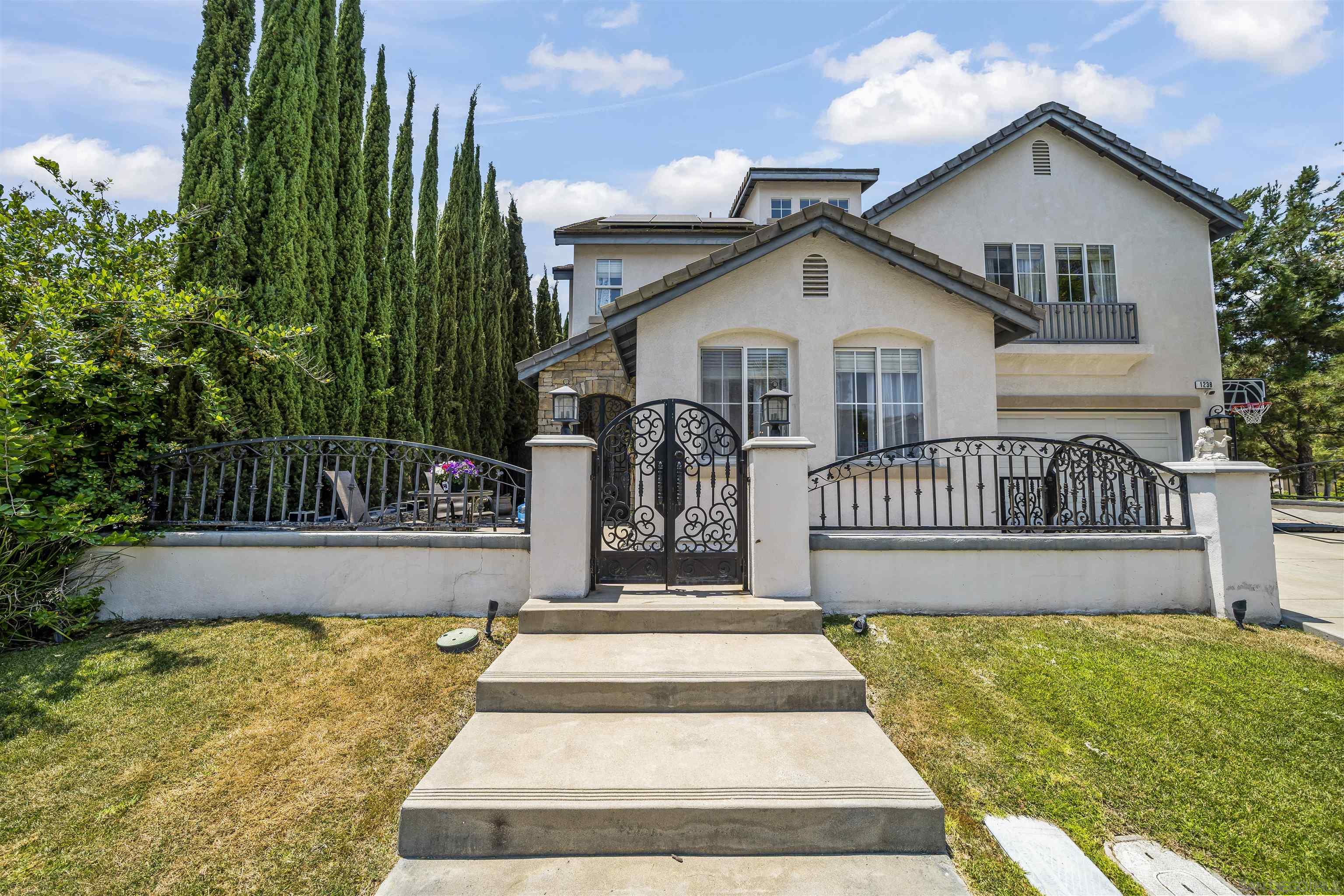 Detail Gallery Image 3 of 47 For 1238  Silver Hawk Way, Chula Vista,  CA 91915 - 6 Beds | 4 Baths