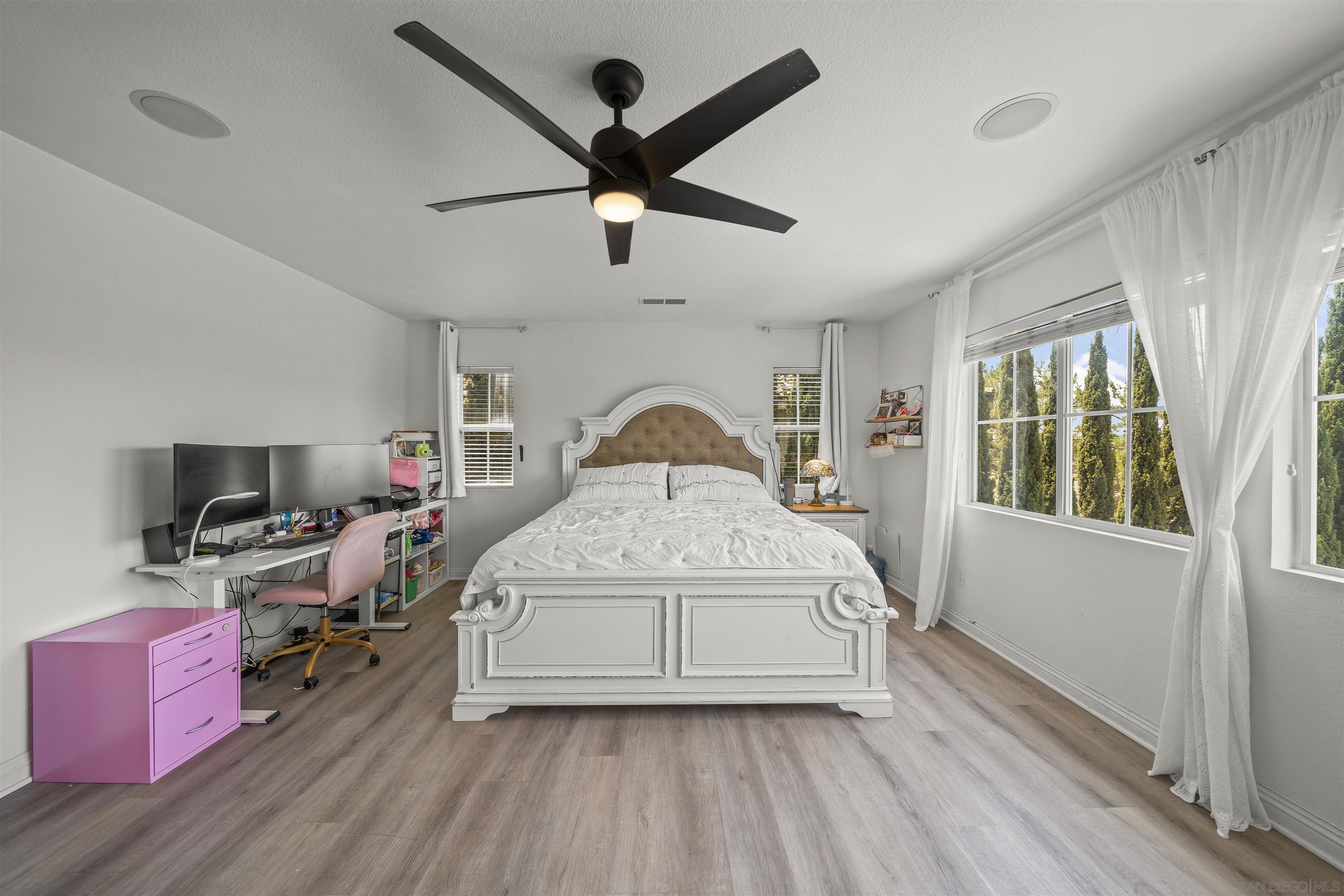 Detail Gallery Image 23 of 47 For 1238  Silver Hawk Way, Chula Vista,  CA 91915 - 6 Beds | 4 Baths