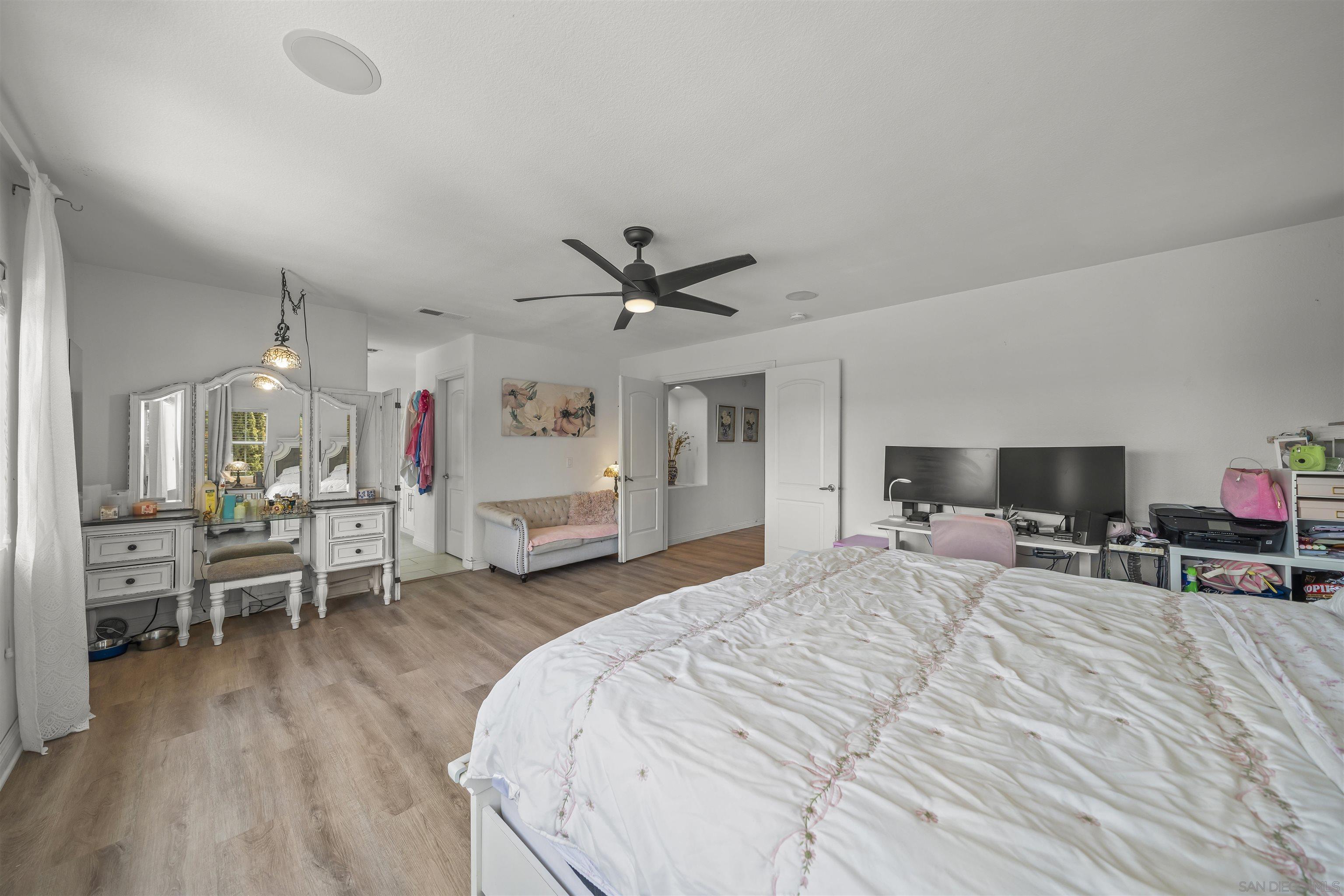 Detail Gallery Image 31 of 47 For 1238  Silver Hawk Way, Chula Vista,  CA 91915 - 6 Beds | 4 Baths