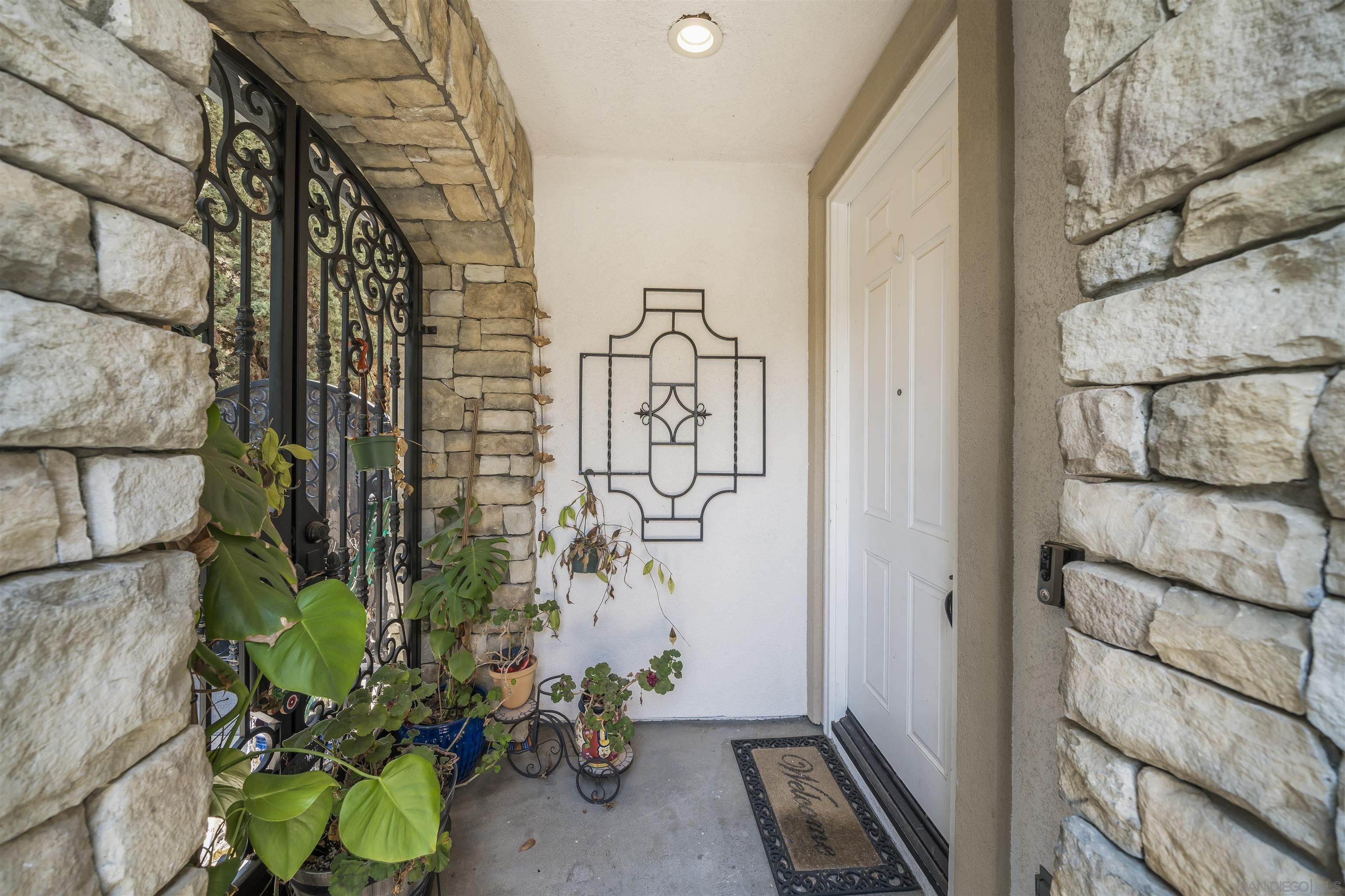 Detail Gallery Image 5 of 47 For 1238  Silver Hawk Way, Chula Vista,  CA 91915 - 6 Beds | 4 Baths