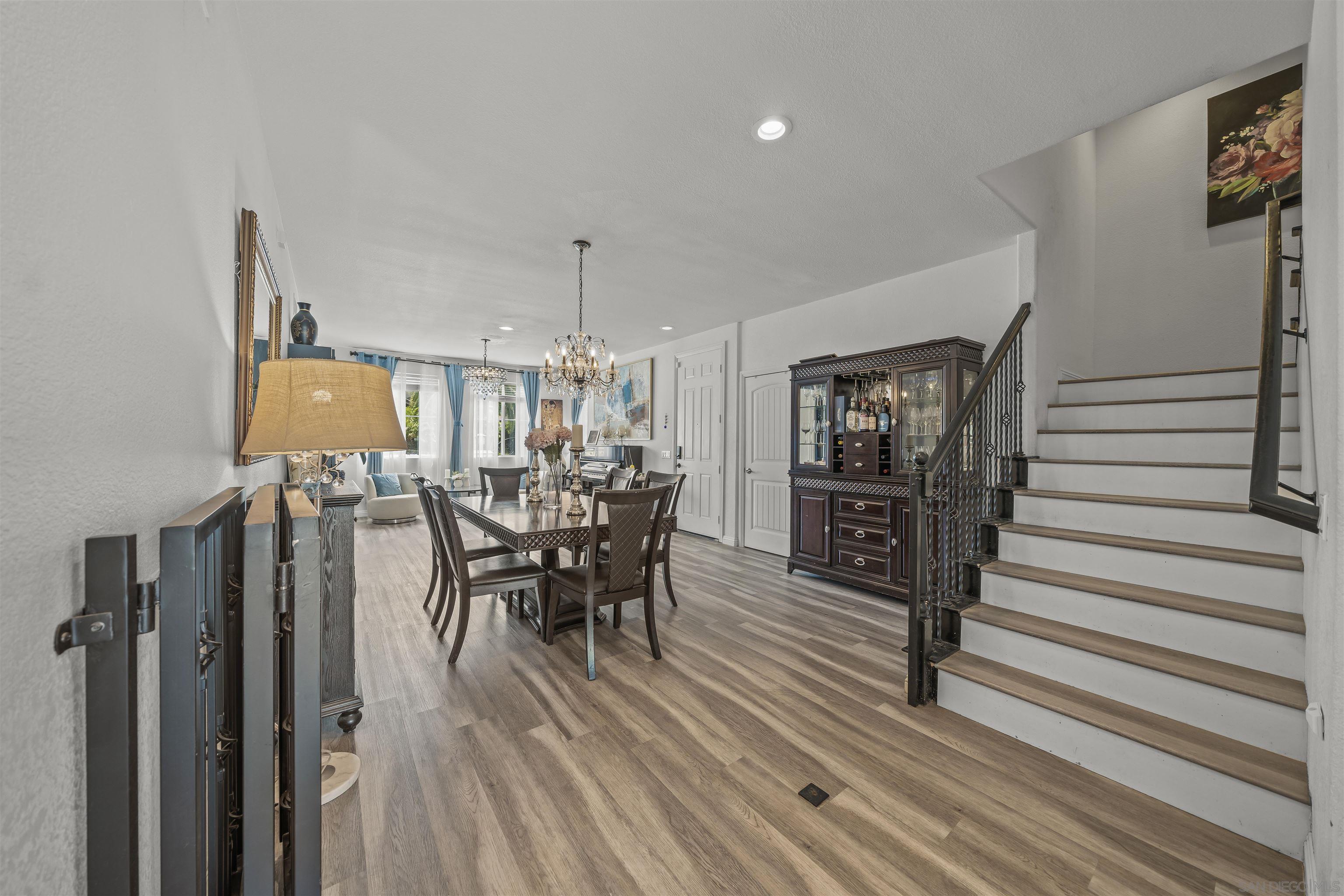 Detail Gallery Image 9 of 47 For 1238  Silver Hawk Way, Chula Vista,  CA 91915 - 6 Beds | 4 Baths