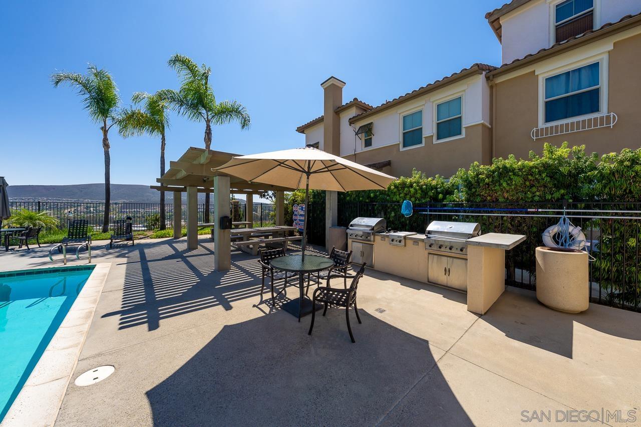 Detail Gallery Image 9 of 39 For 2130  Silverado Street, San Marcos,  CA 92078 - 2 Beds | 2/1 Baths