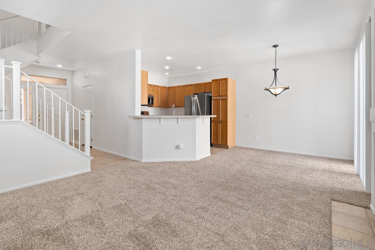 Detail Gallery Image 8 of 30 For 9727  Stonecrest Blvd, San Diego,  CA 92123 - 2 Beds | 2/1 Baths