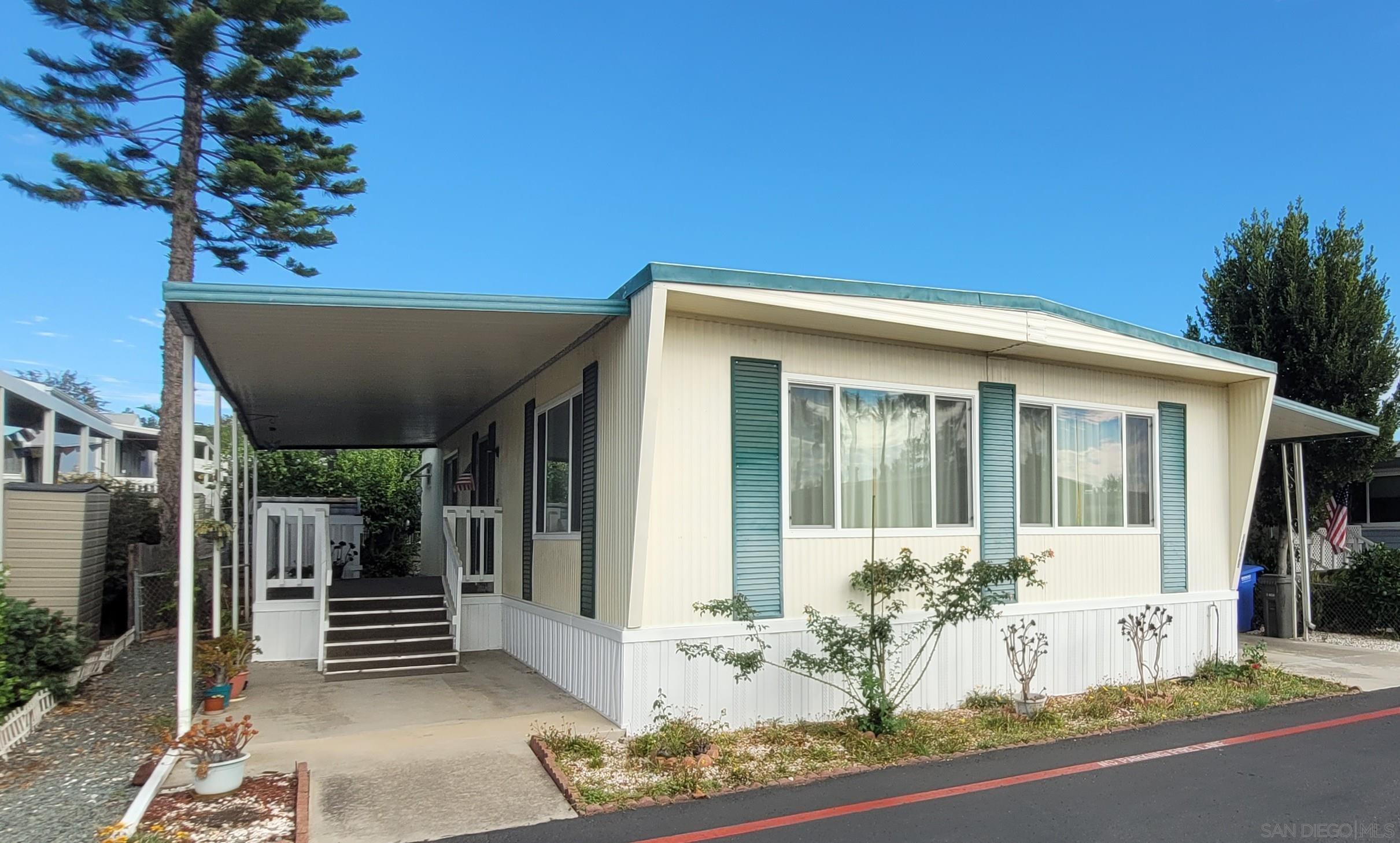 Front Image Thumbnail for SD250039658