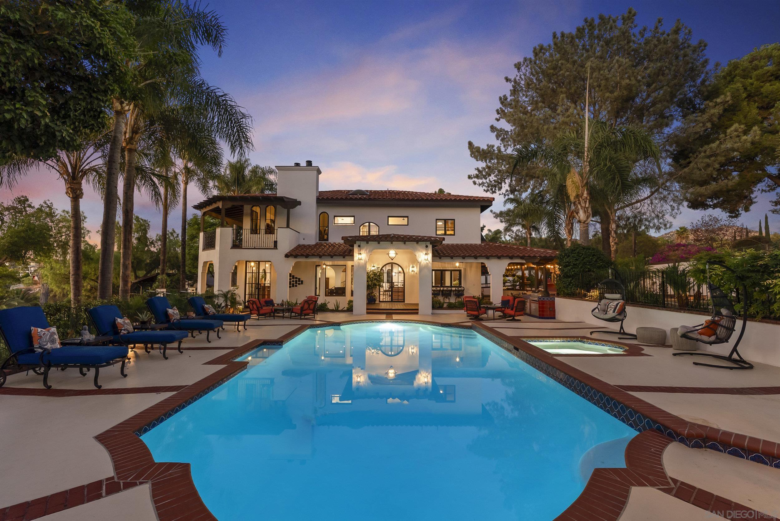 Front Image Thumbnail for SD250039701