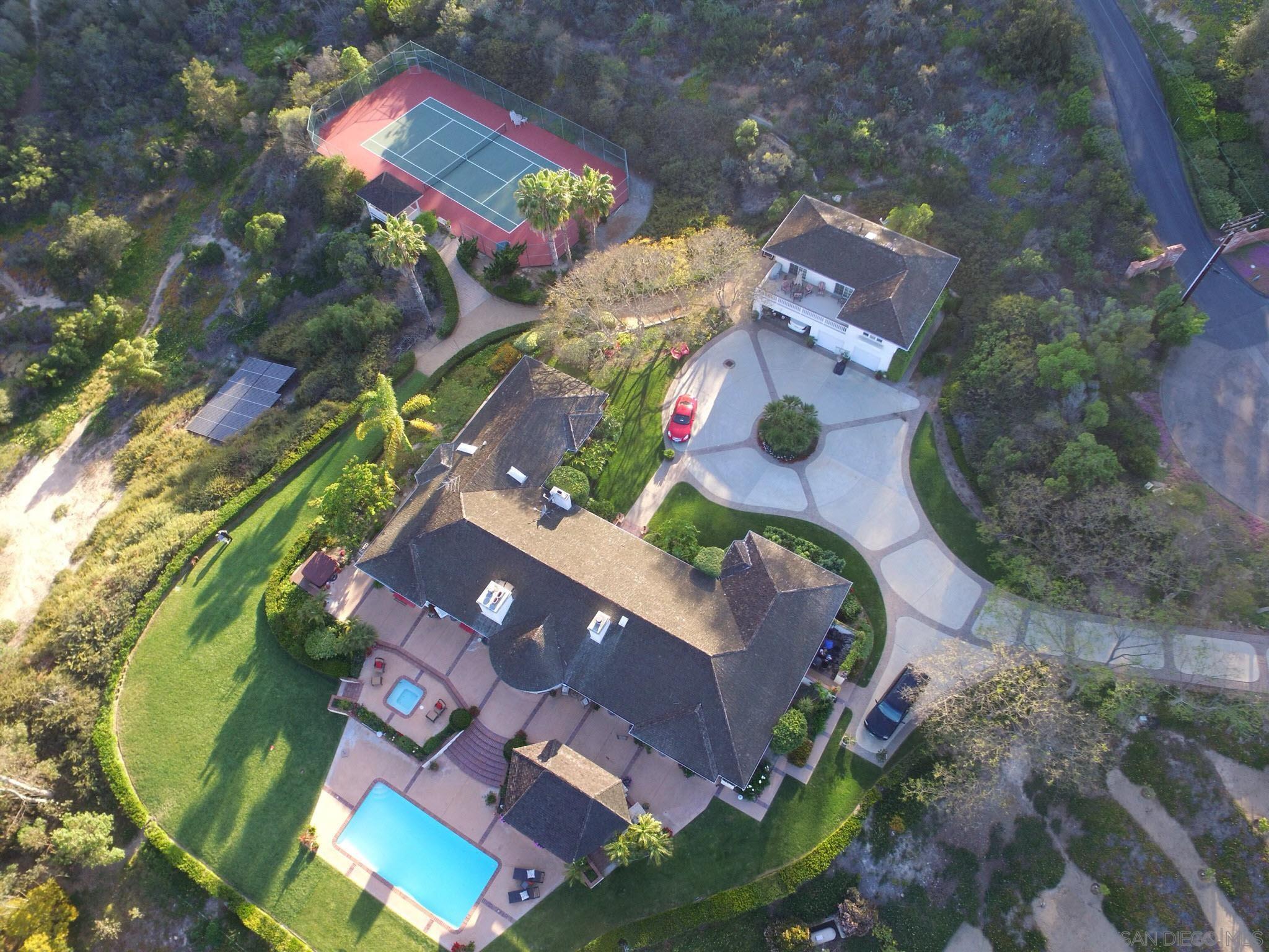 Front Image Thumbnail for SD250039703