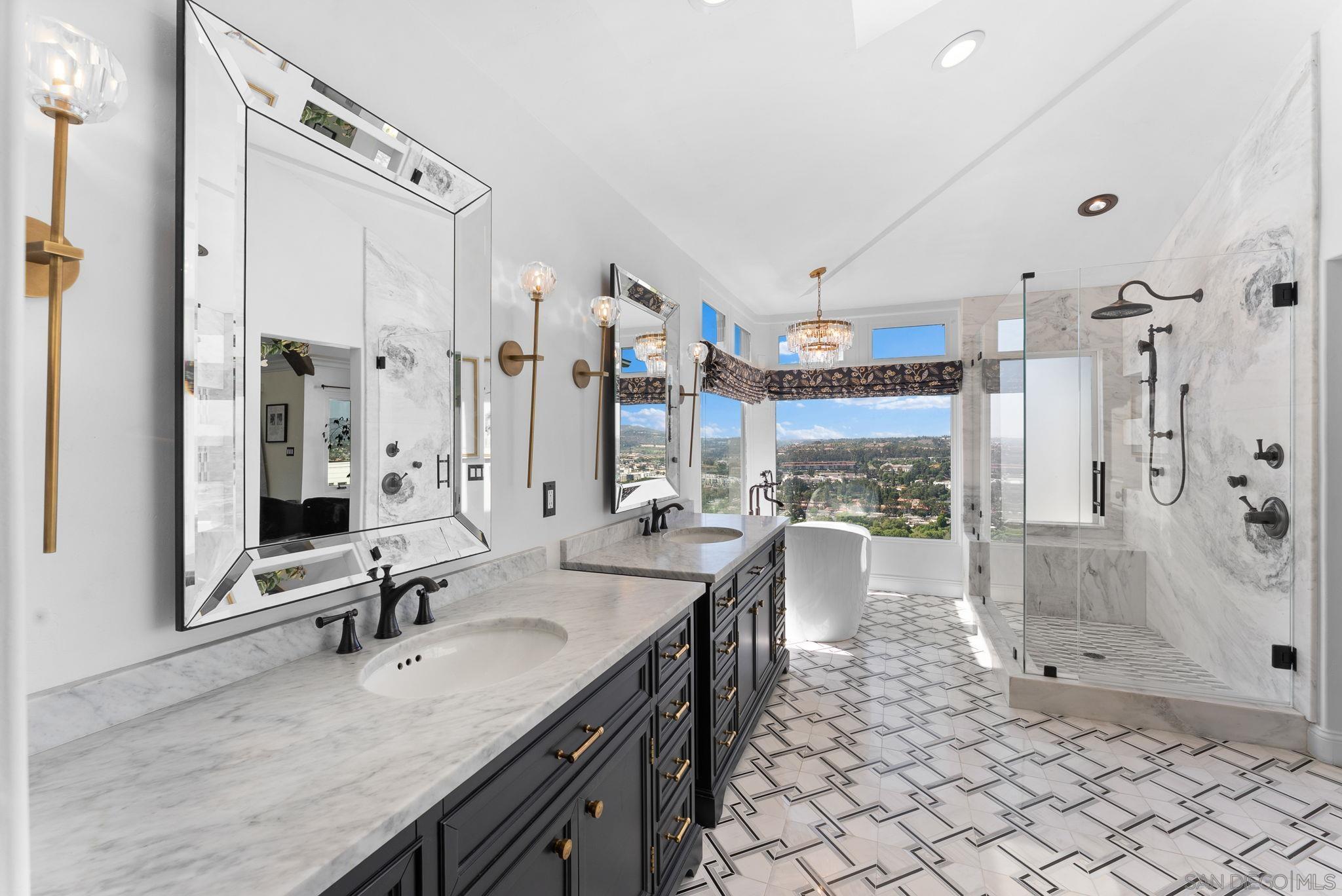 Detail Gallery Image 31 of 69 For 4136  Palisades Road, San Diego,  CA 92116 - 6 Beds | 3/1 Baths