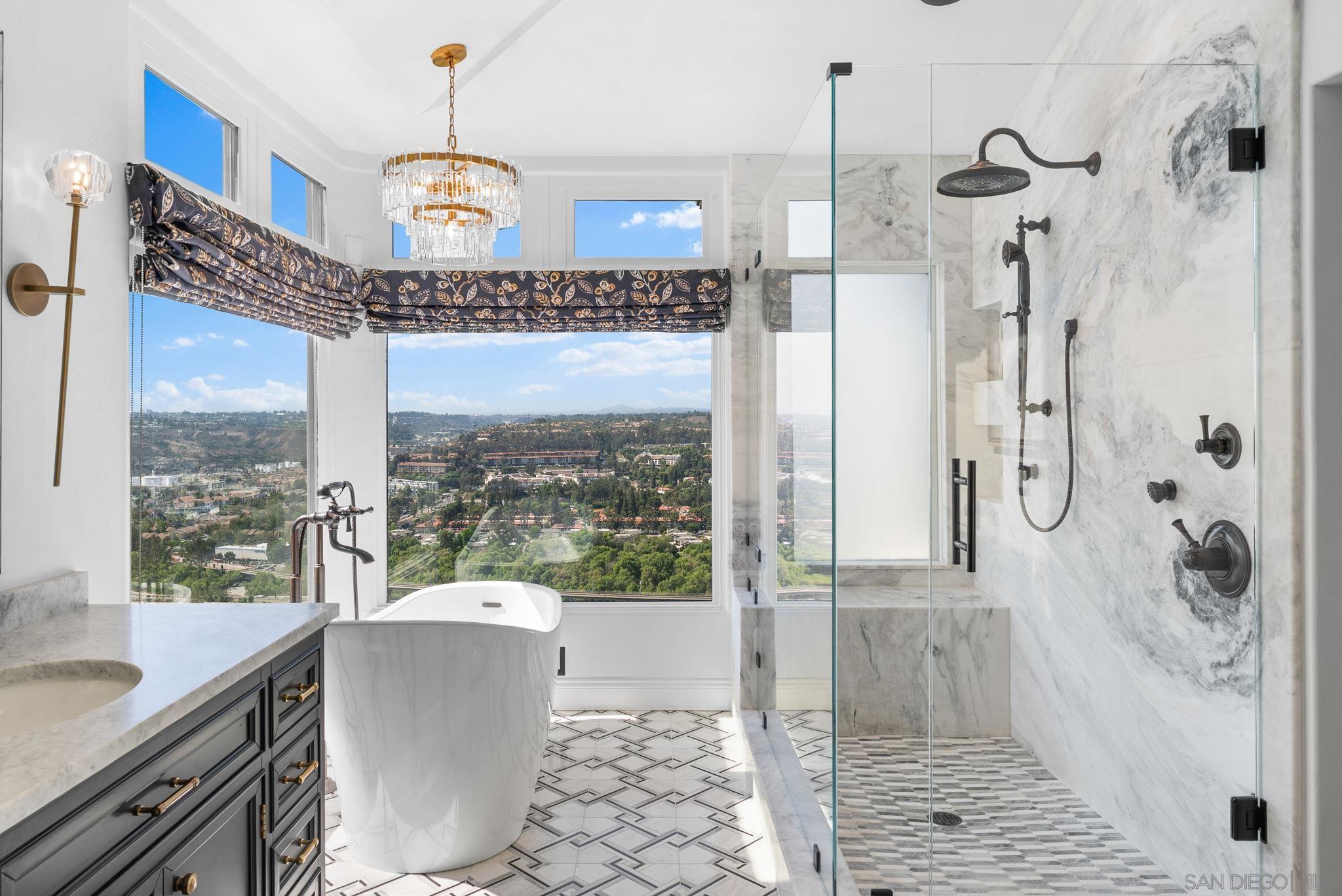 Detail Gallery Image 32 of 69 For 4136  Palisades Road, San Diego,  CA 92116 - 6 Beds | 3/1 Baths