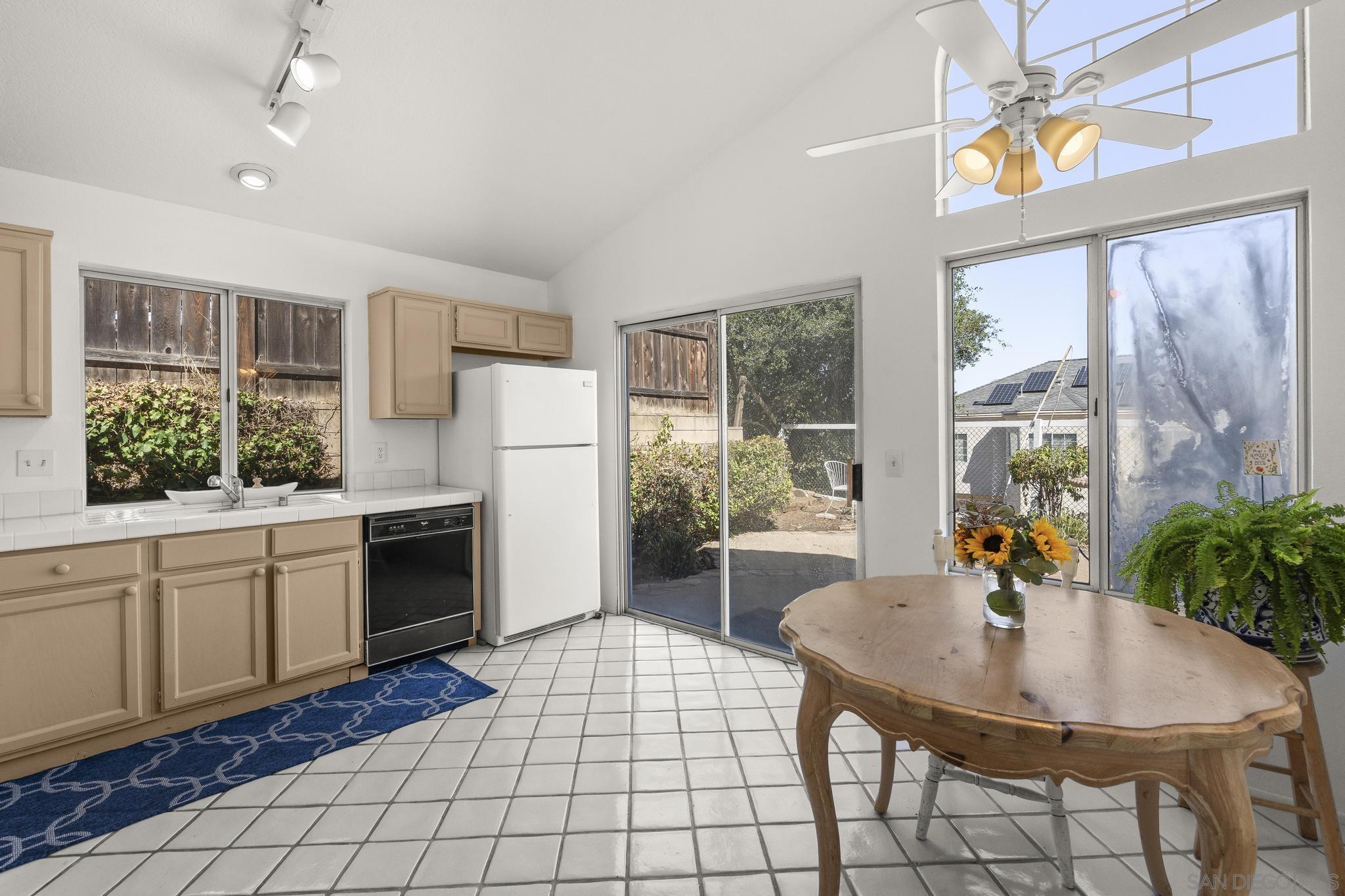 Detail Gallery Image 10 of 49 For 1487  Bay Meadows Dr, Alpine,  CA 91901 - 3 Beds | 2 Baths