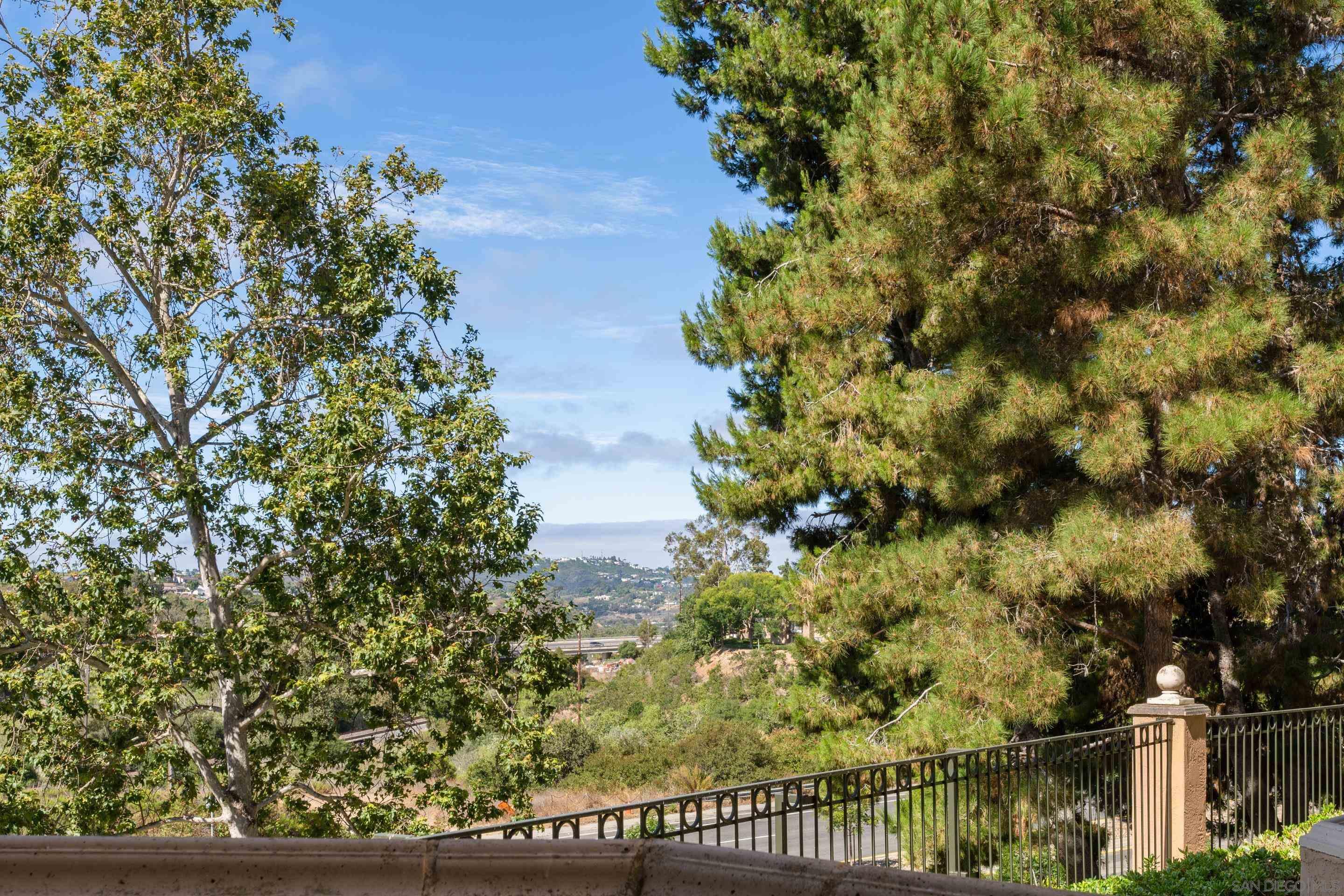 Detail Gallery Image 33 of 42 For 7132  Calabria Ct a, San Diego,  CA 92122 - 3 Beds | 2/1 Baths