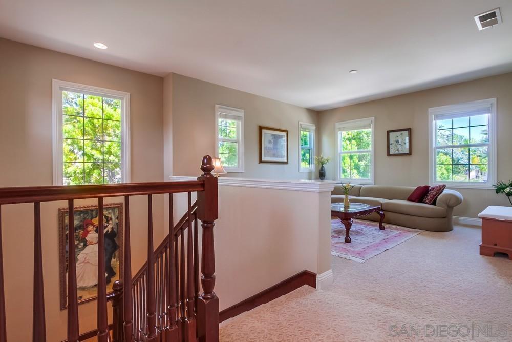 Detail Gallery Image 15 of 23 For 15609  Hayden Lake Place, San Diego,  CA 92127 - 14 Beds | 4/1 Baths