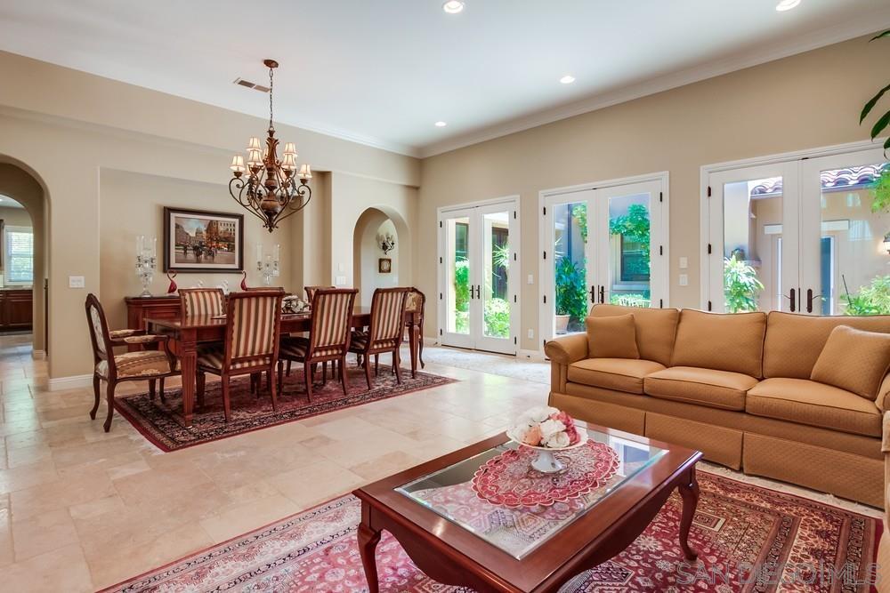 Detail Gallery Image 4 of 23 For 15609  Hayden Lake Place, San Diego,  CA 92127 - 14 Beds | 4/1 Baths