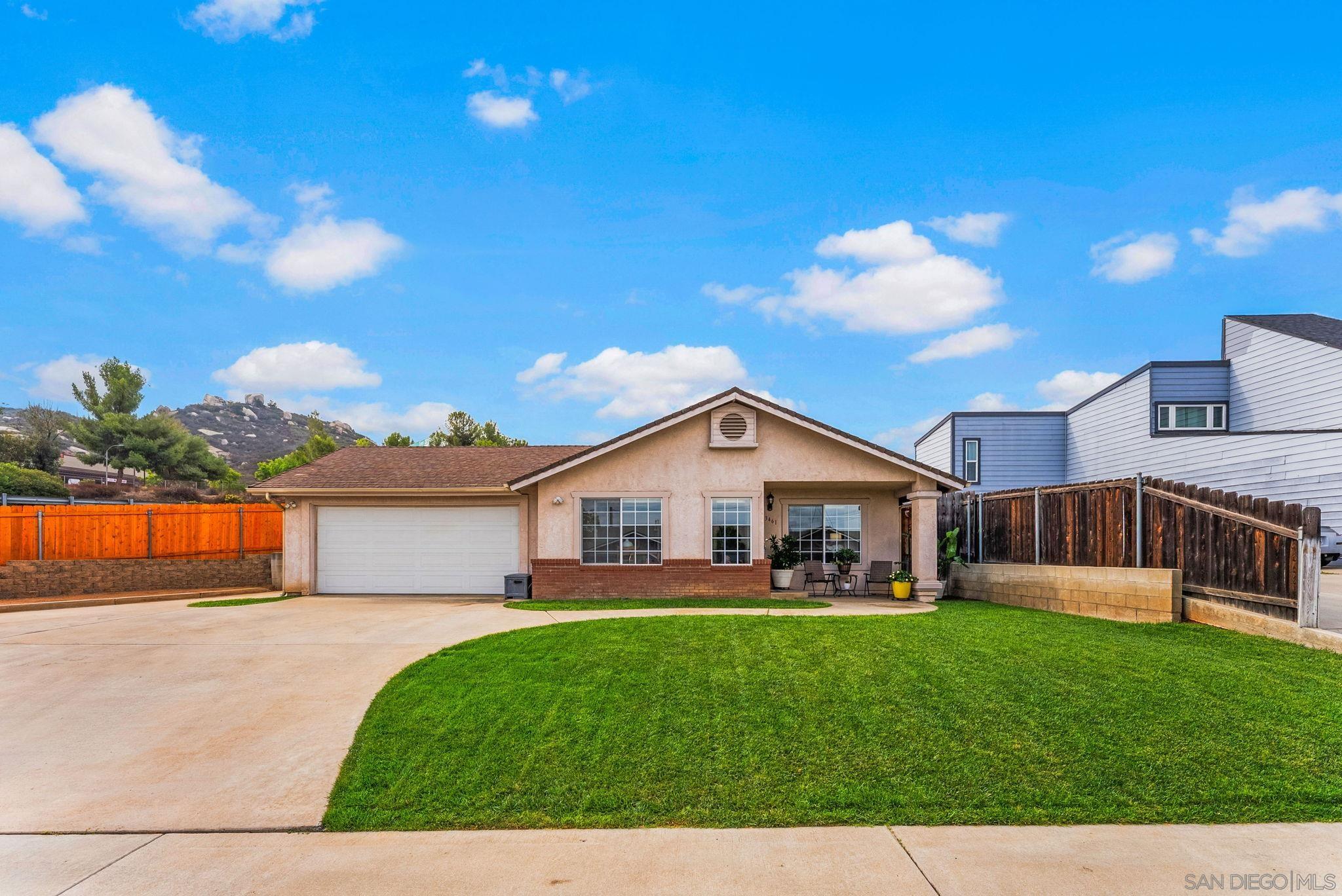 Front Image Thumbnail for SD250039745