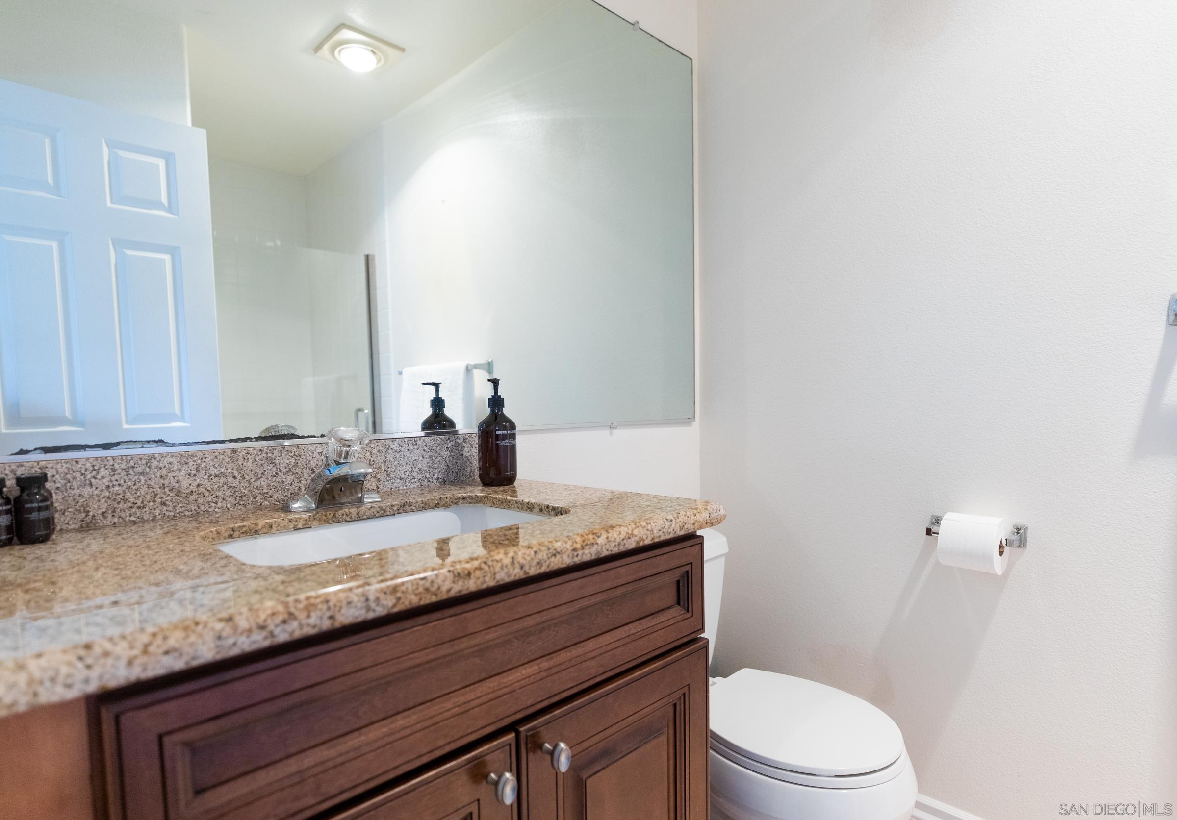 Detail Gallery Image 12 of 16 For 1612  Chalcedony, San Diego,  CA 92109 - 3 Beds | 3 Baths